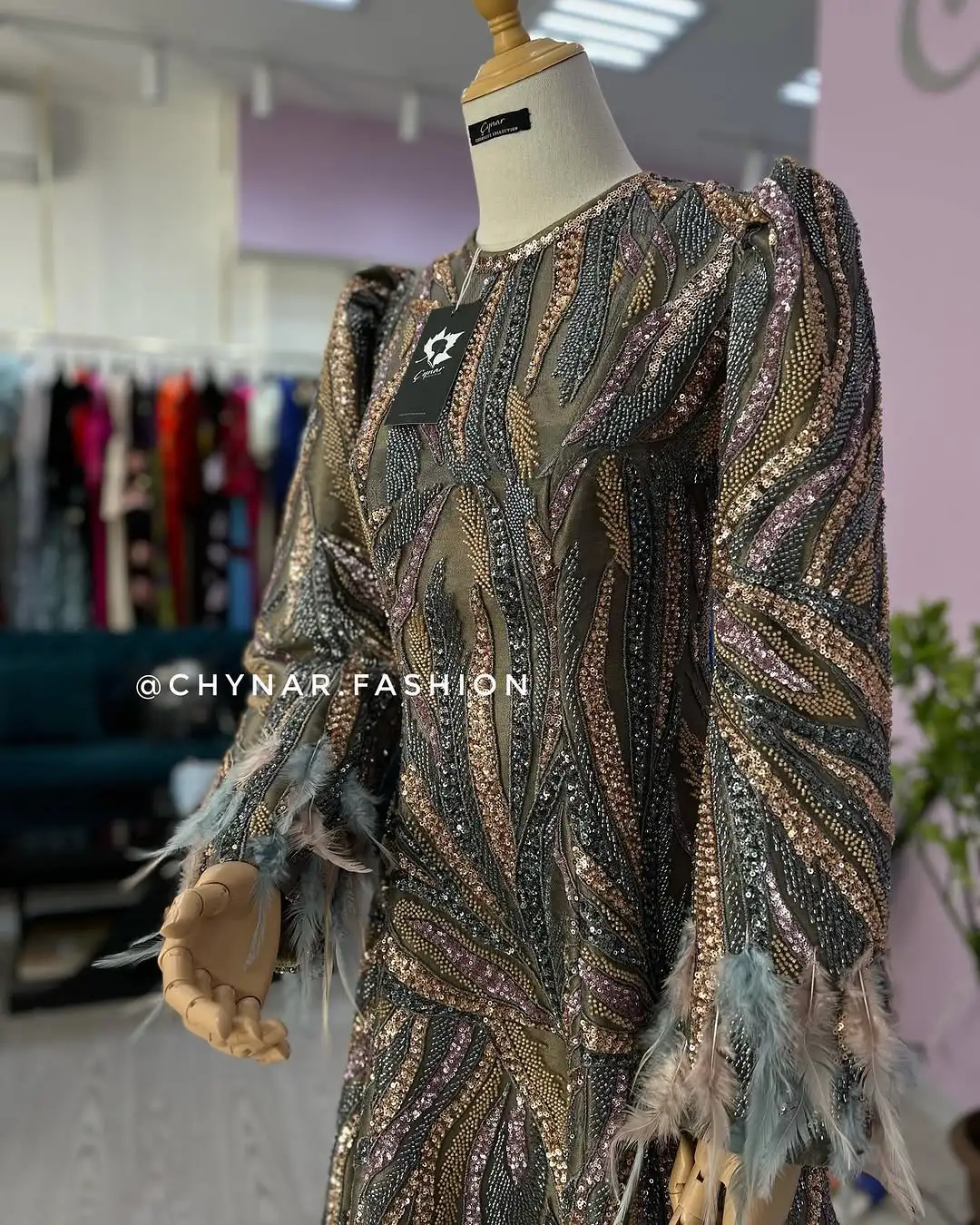 Türkmen fasonlar pombarh fasonlar Fasonlar 2025 fasonlar fason moda modalar Bezen bezen Türkmen fasonlar 2026 Türkmen fasonlar 2025 Türkmen fasonlar 2024 Türkmen fasonlar 2023 turkmenistan türkmenistan turkmen türkmen ashgabat  asgabat aşgabat balkan mary lebap dashoguz dasoguz daşoguz pombarh ponbarhat gulyupek gülýüpek stapel ştapel Gralan Çüýdeşen Abaýa Gadymy Krep Gurultaý 	Keteni Ýüpek Şifon Gipýur Lyon Welwet Atlas Kaşemir Streýç Suzana Ştapel Gülýüpek Pombarh Ýupka Gursakça Aksesuarlar Palto Penjek Okuw eşik Fata Sport eşik Uniforma Nakidka Öýme Şarf kompýuter ýaka ýaglyk Arenda köýnek 2nji el köýnek Taýyn köýnek Matalar Milli lybas milli lybaslar Toý köýnek Toý köýnekler toy koynek toy koynekler gundelik koynekler Gündelik	 
 köýnekler fata koynek Modern taze fason Eskiz koynektm turkmenkoynek türkmenkoynek fason moda moda fasonlar Iş eşik el iş	sada	ýakaly ýakasyz	keşdeli biserli	ýeňli giň nagyşly ýüregi açyk stoýka ýaka ýanly kombinasiýa 	zerli üsti aşak guşakly seçekli gysga ýeňli Gipýur Toý köýnek, Modern ýakasyz, biserli, ýeňli, zerli 17-25, 26-35 Çal