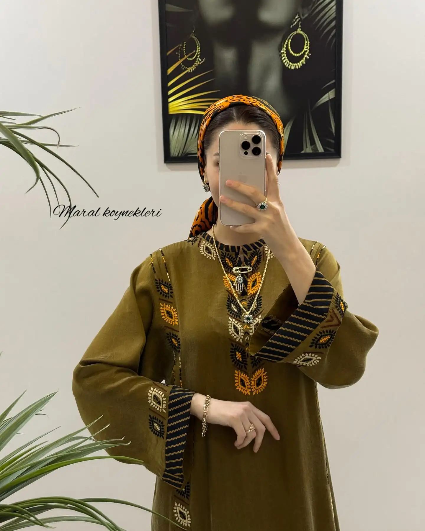 Türkmen fasonlar pombarh fasonlar Fasonlar 2025 fasonlar fason moda modalar Bezen bezen Türkmen fasonlar 2026 Türkmen fasonlar 2025 Türkmen fasonlar 2024 Türkmen fasonlar 2023 turkmenistan türkmenistan turkmen türkmen ashgabat  asgabat aşgabat balkan mary lebap dashoguz dasoguz daşoguz pombarh ponbarhat gulyupek gülýüpek stapel ştapel Gralan Çüýdeşen Abaýa Gadymy Krep Gurultaý 	Keteni Ýüpek Şifon Gipýur Lyon Welwet Atlas Kaşemir Streýç Suzana Ştapel Gülýüpek Pombarh Ýupka Gursakça Aksesuarlar Palto Penjek Okuw eşik Fata Sport eşik Uniforma Nakidka Öýme Şarf kompýuter ýaka ýaglyk Arenda köýnek 2nji el köýnek Taýyn köýnek Matalar Milli lybas milli lybaslar Toý köýnek Toý köýnekler toy koynek toy koynekler gundelik koynekler Gündelik	 
 köýnekler fata koynek Modern taze fason Eskiz koynektm turkmenkoynek türkmenkoynek fason moda moda fasonlar Iş eşik el iş	sada	ýakaly ýakasyz	keşdeli biserli	ýeňli giň nagyşly ýüregi açyk stoýka ýaka ýanly kombinasiýa 	zerli üsti aşak guşakly seçekli gysga ýeňli Gülýüpek Toý köýnek, Gündelik el iş, keşdeli, ýakaly, ýüregi açyk, ýeňli, giň, nagyşly 12-16, 17-25, 26-35 Haki