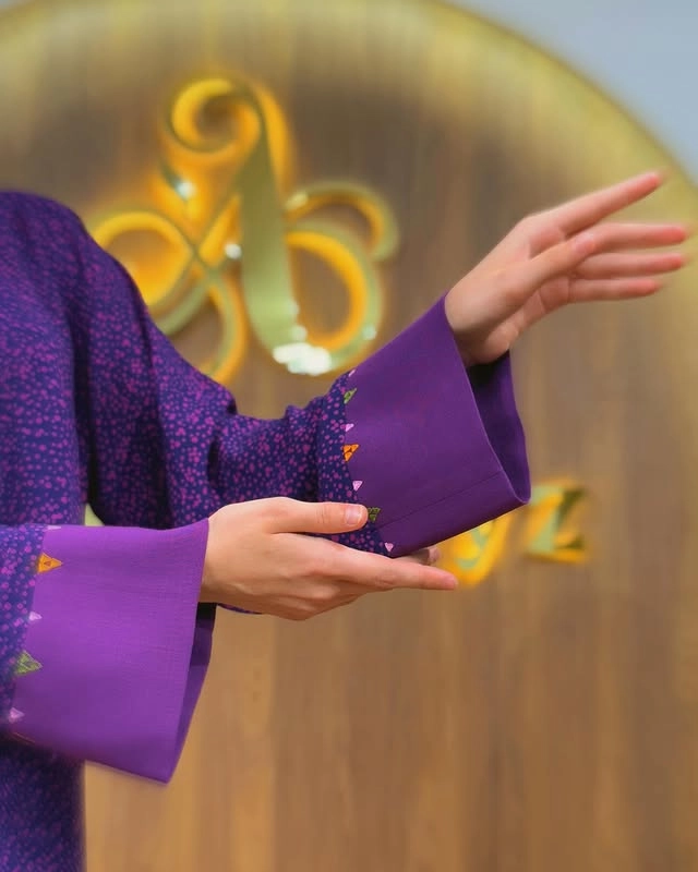 Türkmen fasonlar pombarh fasonlar Fasonlar 2025 fasonlar fason moda modalar Bezen bezen Türkmen fasonlar 2026 Türkmen fasonlar 2025 Türkmen fasonlar 2024 Türkmen fasonlar 2023 turkmenistan türkmenistan turkmen türkmen ashgabat  asgabat aşgabat balkan mary lebap dashoguz dasoguz daşoguz pombarh ponbarhat gulyupek gülýüpek stapel ştapel Gralan Çüýdeşen Abaýa Gadymy Krep Gurultaý 	Keteni Ýüpek Şifon Gipýur Lyon Welwet Atlas Kaşemir Streýç Suzana Ştapel Gülýüpek Pombarh Ýupka Gursakça Aksesuarlar Palto Penjek Okuw eşik Fata Sport eşik Uniforma Nakidka Öýme Şarf kompýuter ýaka ýaglyk Arenda köýnek 2nji el köýnek Taýyn köýnek Matalar Milli lybas milli lybaslar Toý köýnek Toý köýnekler toy koynek toy koynekler gundelik koynekler Gündelik	 
 köýnekler fata koynek Modern taze fason Eskiz koynektm turkmenkoynek türkmenkoynek fason moda moda fasonlar Iş eşik el iş	sada	ýakaly ýakasyz	keşdeli biserli	ýeňli giň nagyşly ýüregi açyk stoýka ýaka ýanly kombinasiýa 	zerli üsti aşak guşakly seçekli gysga ýeňli Ştapel Toý köýnek, Gündelik el iş, sada, ýakaly, ýeňli 17-25, 26-35 #4B2C75