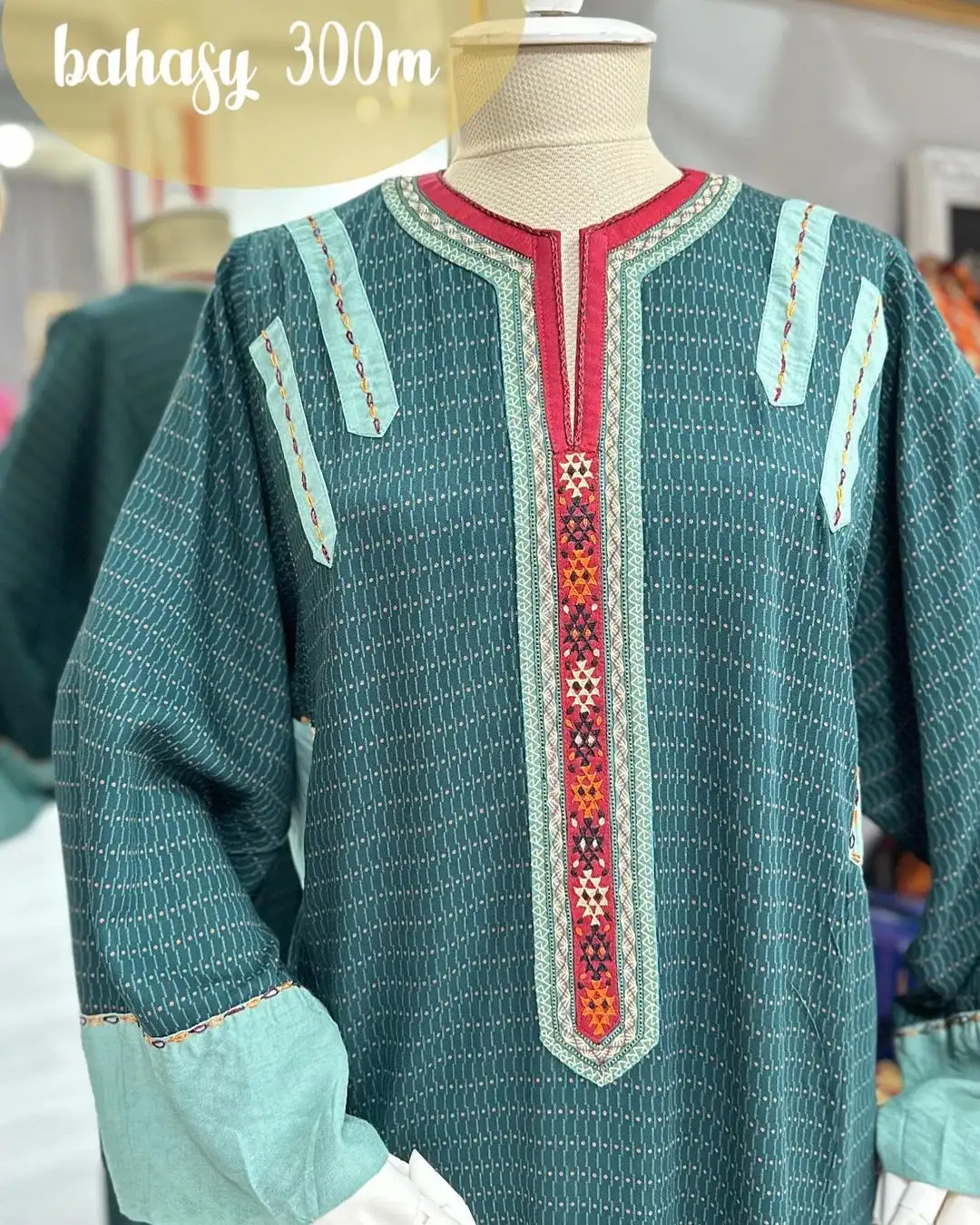 Türkmen fasonlar pombarh fasonlar Fasonlar 2025 fasonlar fason moda modalar Bezen bezen Türkmen fasonlar 2026 Türkmen fasonlar 2025 Türkmen fasonlar 2024 Türkmen fasonlar 2023 turkmenistan türkmenistan turkmen türkmen ashgabat  asgabat aşgabat balkan mary lebap dashoguz dasoguz daşoguz pombarh ponbarhat gulyupek gülýüpek stapel ştapel Gralan Çüýdeşen Abaýa Gadymy Krep Gurultaý 	Keteni Ýüpek Şifon Gipýur Lyon Welwet Atlas Kaşemir Streýç Suzana Ştapel Gülýüpek Pombarh Ýupka Gursakça Aksesuarlar Palto Penjek Okuw eşik Fata Sport eşik Uniforma Nakidka Öýme Şarf kompýuter ýaka ýaglyk Arenda köýnek 2nji el köýnek Taýyn köýnek Matalar Milli lybas milli lybaslar Toý köýnek Toý köýnekler toy koynek toy koynekler gundelik koynekler Gündelik	 
 köýnekler fata koynek Modern taze fason Eskiz koynektm turkmenkoynek türkmenkoynek fason moda moda fasonlar Iş eşik el iş	sada	ýakaly ýakasyz	keşdeli biserli	ýeňli giň nagyşly ýüregi açyk stoýka ýaka ýanly kombinasiýa 	zerli üsti aşak guşakly seçekli gysga ýeňli Ştapel Gündelik sada  Gara, Gök, Goýy-gök, Goýy-ýaşyl  Taýyn köýnek