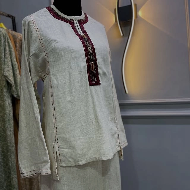 Türkmen fasonlar pombarh fasonlar Fasonlar 2025 fasonlar fason moda modalar Bezen bezen Türkmen fasonlar 2026 Türkmen fasonlar 2025 Türkmen fasonlar 2024 Türkmen fasonlar 2023 turkmenistan türkmenistan turkmen türkmen ashgabat  asgabat aşgabat balkan mary lebap dashoguz dasoguz daşoguz pombarh ponbarhat gulyupek gülýüpek stapel ştapel Gralan Çüýdeşen Abaýa Gadymy Krep Gurultaý 	Keteni Ýüpek Şifon Gipýur Lyon Welwet Atlas Kaşemir Streýç Suzana Ştapel Gülýüpek Pombarh Ýupka Gursakça Aksesuarlar Palto Penjek Okuw eşik Fata Sport eşik Uniforma Nakidka Öýme Şarf kompýuter ýaka ýaglyk Arenda köýnek 2nji el köýnek Taýyn köýnek Matalar Milli lybas milli lybaslar Toý köýnek Toý köýnekler toy koynek toy koynekler gundelik koynekler Gündelik	 
 köýnekler fata koynek Modern taze fason Eskiz koynektm turkmenkoynek türkmenkoynek fason moda moda fasonlar Iş eşik el iş	sada	ýakaly ýakasyz	keşdeli biserli	ýeňli giň nagyşly ýüregi açyk stoýka ýaka ýanly kombinasiýa 	zerli üsti aşak guşakly seçekli gysga ýeňli 