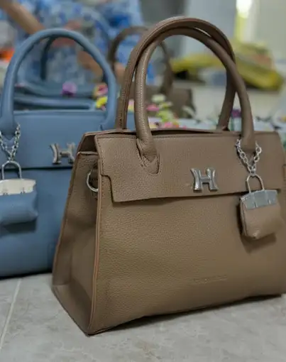 Türkmen fasonlar pombarh fasonlar Fasonlar 2025 fasonlar fason moda modalar Bezen bezen Türkmen fasonlar 2026 Türkmen fasonlar 2025 Türkmen fasonlar 2024 Türkmen fasonlar 2023 turkmenistan türkmenistan turkmen türkmen ashgabat  asgabat aşgabat balkan mary lebap dashoguz dasoguz daşoguz pombarh ponbarhat gulyupek gülýüpek stapel ştapel Gralan Çüýdeşen Abaýa Gadymy Krep Gurultaý 	Keteni Ýüpek Şifon Gipýur Lyon Welwet Atlas Kaşemir Streýç Suzana Ştapel Gülýüpek Pombarh Ýupka Gursakça Aksesuarlar Palto Penjek Okuw eşik Fata Sport eşik Uniforma Nakidka Öýme Şarf kompýuter ýaka ýaglyk Arenda köýnek 2nji el köýnek Taýyn köýnek Matalar Milli lybas milli lybaslar Toý köýnek Toý köýnekler toy koynek toy koynekler gundelik koynekler Gündelik	 
 köýnekler fata koynek Modern taze fason Eskiz koynektm turkmenkoynek türkmenkoynek fason moda moda fasonlar Iş eşik el iş	sada	ýakaly ýakasyz	keşdeli biserli	ýeňli giň nagyşly ýüregi açyk stoýka ýaka ýanly kombinasiýa 	zerli üsti aşak guşakly seçekli gysga ýeňli Gara, Bežewyý, Gök, Benewşe, Goňur  Sumka