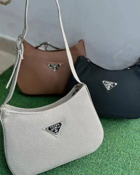 Türkmen fasonlar pombarh fasonlar Fasonlar 2025 fasonlar fason moda modalar Bezen bezen Türkmen fasonlar 2026 Türkmen fasonlar 2025 Türkmen fasonlar 2024 Türkmen fasonlar 2023 turkmenistan türkmenistan turkmen türkmen ashgabat  asgabat aşgabat balkan mary lebap dashoguz dasoguz daşoguz pombarh ponbarhat gulyupek gülýüpek stapel ştapel Gralan Çüýdeşen Abaýa Gadymy Krep Gurultaý 	Keteni Ýüpek Şifon Gipýur Lyon Welwet Atlas Kaşemir Streýç Suzana Ştapel Gülýüpek Pombarh Ýupka Gursakça Aksesuarlar Palto Penjek Okuw eşik Fata Sport eşik Uniforma Nakidka Öýme Şarf kompýuter ýaka ýaglyk Arenda köýnek 2nji el köýnek Taýyn köýnek Matalar Milli lybas milli lybaslar Toý köýnek Toý köýnekler toy koynek toy koynekler gundelik koynekler Gündelik	 
 köýnekler fata koynek Modern taze fason Eskiz koynektm turkmenkoynek türkmenkoynek fason moda moda fasonlar Iş eşik el iş	sada	ýakaly ýakasyz	keşdeli biserli	ýeňli giň nagyşly ýüregi açyk stoýka ýaka ýanly kombinasiýa 	zerli üsti aşak guşakly seçekli gysga ýeňli Gara, Ak, Goňur  Sumka