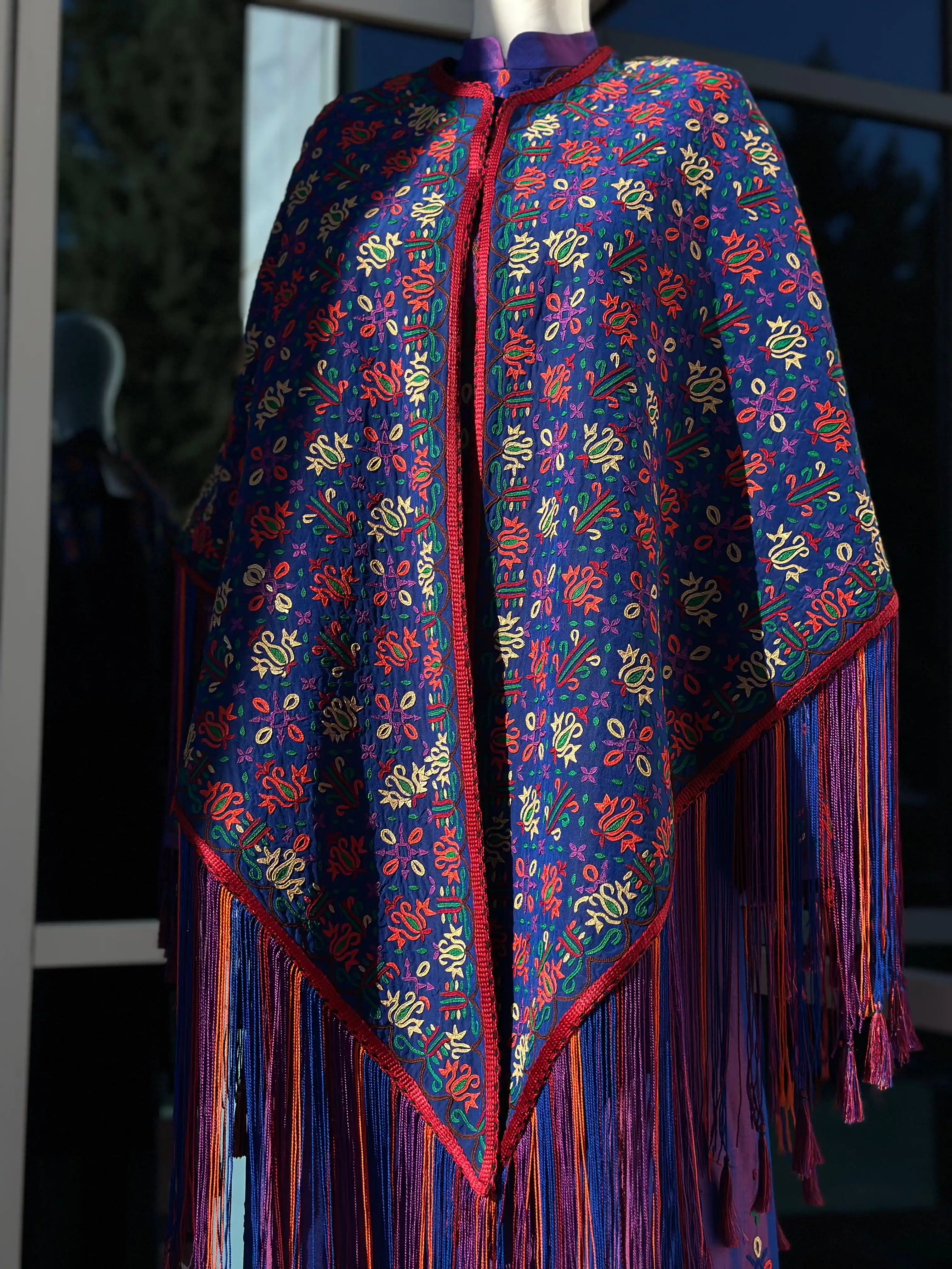 Türkmen fasonlar pombarh fasonlar Fasonlar 2025 fasonlar fason moda modalar Bezen bezen Türkmen fasonlar 2026 Türkmen fasonlar 2025 Türkmen fasonlar 2024 Türkmen fasonlar 2023 turkmenistan türkmenistan turkmen türkmen ashgabat  asgabat aşgabat balkan mary lebap dashoguz dasoguz daşoguz pombarh ponbarhat gulyupek gülýüpek stapel ştapel Gralan Çüýdeşen Abaýa Gadymy Krep Gurultaý 	Keteni Ýüpek Şifon Gipýur Lyon Welwet Atlas Kaşemir Streýç Suzana Ştapel Gülýüpek Pombarh Ýupka Gursakça Aksesuarlar Palto Penjek Okuw eşik Fata Sport eşik Uniforma Nakidka Öýme Şarf kompýuter ýaka ýaglyk Arenda köýnek 2nji el köýnek Taýyn köýnek Matalar Milli lybas milli lybaslar Toý köýnek Toý köýnekler toy koynek toy koynekler gundelik koynekler Gündelik	 
 köýnekler fata koynek Modern taze fason Eskiz koynektm turkmenkoynek türkmenkoynek fason moda moda fasonlar Iş eşik el iş	sada	ýakaly ýakasyz	keşdeli biserli	ýeňli giň nagyşly ýüregi açyk stoýka ýaka ýanly kombinasiýa 	zerli üsti aşak guşakly seçekli gysga ýeňli Keteni Milli lybas el iş, keşdeli  Ak, Goýy-gyzyl, Benewşe, Mämişi, Goýy-gök  Nakidka