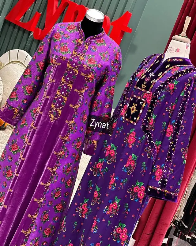 Türkmen fasonlar pombarh fasonlar Fasonlar 2025 fasonlar fason moda modalar Bezen bezen Türkmen fasonlar 2026 Türkmen fasonlar 2025 Türkmen fasonlar 2024 Türkmen fasonlar 2023 turkmenistan türkmenistan turkmen türkmen ashgabat  asgabat aşgabat balkan mary lebap dashoguz dasoguz daşoguz pombarh ponbarhat gulyupek gülýüpek stapel ştapel Gralan Çüýdeşen Abaýa Gadymy Krep Gurultaý 	Keteni Ýüpek Şifon Gipýur Lyon Welwet Atlas Kaşemir Streýç Suzana Ştapel Gülýüpek Pombarh Ýupka Gursakça Aksesuarlar Palto Penjek Okuw eşik Fata Sport eşik Uniforma Nakidka Öýme Şarf kompýuter ýaka ýaglyk Arenda köýnek 2nji el köýnek Taýyn köýnek Matalar Milli lybas milli lybaslar Toý köýnek Toý köýnekler toy koynek toy koynekler gundelik koynekler Gündelik	 
 köýnekler fata koynek Modern taze fason Eskiz koynektm turkmenkoynek türkmenkoynek fason moda moda fasonlar Iş eşik el iş	sada	ýakaly ýakasyz	keşdeli biserli	ýeňli giň nagyşly ýüregi açyk stoýka ýaka ýanly kombinasiýa 	zerli üsti aşak guşakly seçekli gysga ýeňli Ştapel, Gülýüpek Toý köýnek el iş, ýakaly, ýeňli, giň 17-25, 26-35, 35+ #4B2C75 yaz, tomus