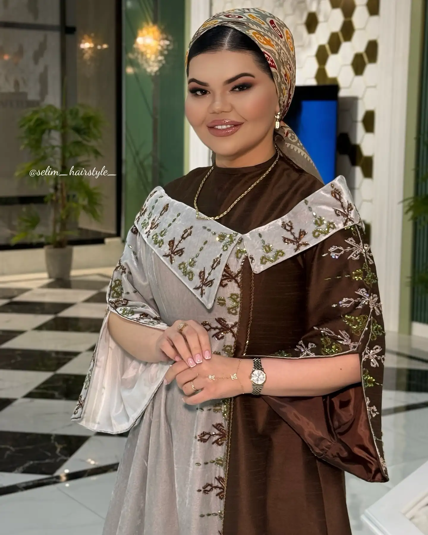 Türkmen fasonlar pombarh fasonlar Fasonlar 2025 fasonlar fason moda modalar Bezen bezen Türkmen fasonlar 2026 Türkmen fasonlar 2025 Türkmen fasonlar 2024 Türkmen fasonlar 2023 turkmenistan türkmenistan turkmen türkmen ashgabat  asgabat aşgabat balkan mary lebap dashoguz dasoguz daşoguz pombarh ponbarhat gulyupek gülýüpek stapel ştapel Gralan Çüýdeşen Abaýa Gadymy Krep Gurultaý 	Keteni Ýüpek Şifon Gipýur Lyon Welwet Atlas Kaşemir Streýç Suzana Ştapel Gülýüpek Pombarh Ýupka Gursakça Aksesuarlar Palto Penjek Okuw eşik Fata Sport eşik Uniforma Nakidka Öýme Şarf kompýuter ýaka ýaglyk Arenda köýnek 2nji el köýnek Taýyn köýnek Matalar Milli lybas milli lybaslar Toý köýnek Toý köýnekler toy koynek toy koynekler gundelik koynekler Gündelik	 
 köýnekler fata koynek Modern taze fason Eskiz koynektm turkmenkoynek türkmenkoynek fason moda moda fasonlar Iş eşik el iş	sada	ýakaly ýakasyz	keşdeli biserli	ýeňli giň nagyşly ýüregi açyk stoýka ýaka ýanly kombinasiýa 	zerli üsti aşak guşakly seçekli gysga ýeňli Panbarhat (Pombarh) Toý köýnek, Milli lybas el iş, keşdeli, gysga ýeňli, nagyşly 17-25, 26-35 Bežewyý, Goňur