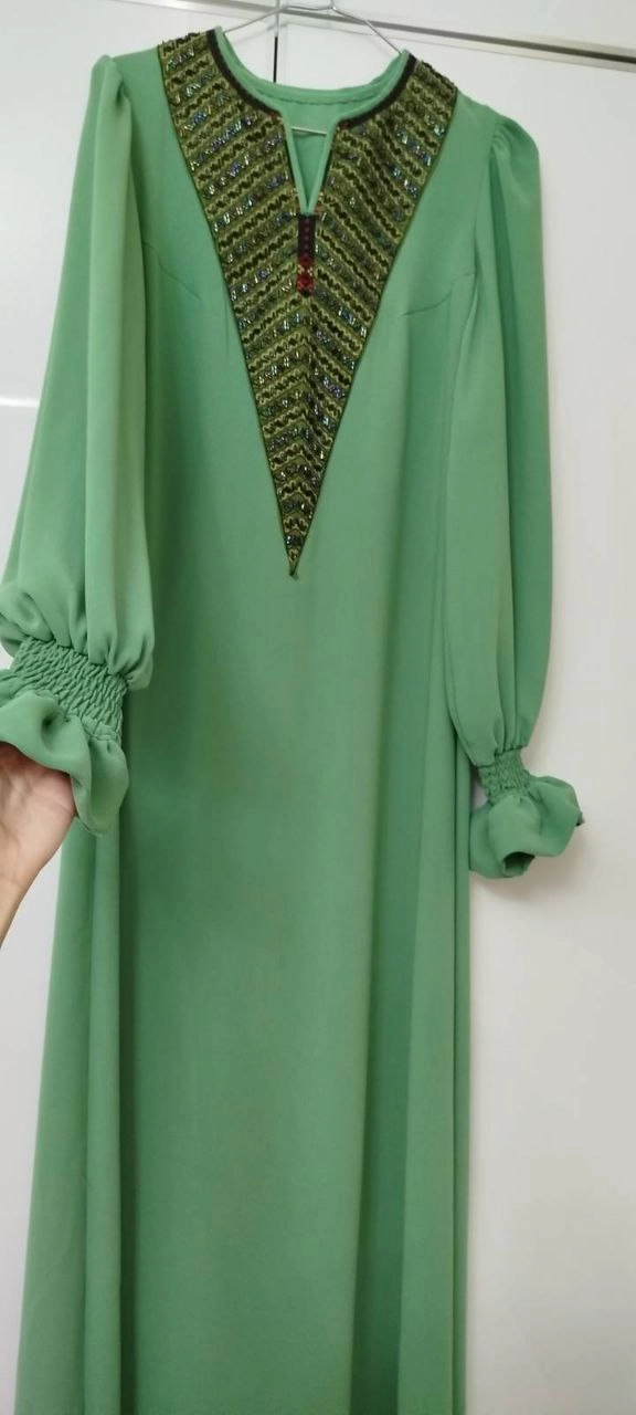 Türkmen fasonlar pombarh fasonlar Fasonlar 2025 fasonlar fason moda modalar Bezen bezen Türkmen fasonlar 2026 Türkmen fasonlar 2025 Türkmen fasonlar 2024 Türkmen fasonlar 2023 turkmenistan türkmenistan turkmen türkmen ashgabat  asgabat aşgabat balkan mary lebap dashoguz dasoguz daşoguz pombarh ponbarhat gulyupek gülýüpek stapel ştapel Gralan Çüýdeşen Abaýa Gadymy Krep Gurultaý 	Keteni Ýüpek Şifon Gipýur Lyon Welwet Atlas Kaşemir Streýç Suzana Ştapel Gülýüpek Pombarh Ýupka Gursakça Aksesuarlar Palto Penjek Okuw eşik Fata Sport eşik Uniforma Nakidka Öýme Şarf kompýuter ýaka ýaglyk Arenda köýnek 2nji el köýnek Taýyn köýnek Matalar Milli lybas milli lybaslar Toý köýnek Toý köýnekler toy koynek toy koynekler gundelik koynekler Gündelik	 
 köýnekler fata koynek Modern taze fason Eskiz koynektm turkmenkoynek türkmenkoynek fason moda moda fasonlar Iş eşik el iş	sada	ýakaly ýakasyz	keşdeli biserli	ýeňli giň nagyşly ýüregi açyk stoýka ýaka ýanly kombinasiýa 	zerli üsti aşak guşakly seçekli gysga ýeňli Suzana Gündelik el iş, ýakaly, biserli, ýeňli, giň 17-25, 26-35 Ýaşyl yaz, tomus, guyz 2nji el