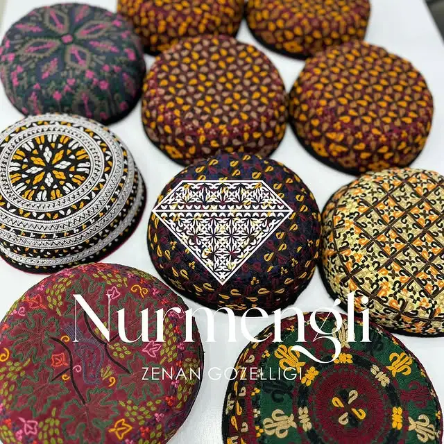 Türkmen fasonlar pombarh fasonlar Fasonlar 2025 fasonlar fason moda modalar Bezen bezen Türkmen fasonlar 2026 Türkmen fasonlar 2025 Türkmen fasonlar 2024 Türkmen fasonlar 2023 turkmenistan türkmenistan turkmen türkmen ashgabat  asgabat aşgabat balkan mary lebap dashoguz dasoguz daşoguz pombarh ponbarhat gulyupek gülýüpek stapel ştapel Gralan Çüýdeşen Abaýa Gadymy Krep Gurultaý 	Keteni Ýüpek Şifon Gipýur Lyon Welwet Atlas Kaşemir Streýç Suzana Ştapel Gülýüpek Pombarh Ýupka Gursakça Aksesuarlar Palto Penjek Okuw eşik Fata Sport eşik Uniforma Nakidka Öýme Şarf kompýuter ýaka ýaglyk Arenda köýnek 2nji el köýnek Taýyn köýnek Matalar Milli lybas milli lybaslar Toý köýnek Toý köýnekler toy koynek toy koynekler gundelik koynekler Gündelik	 
 köýnekler fata koynek Modern taze fason Eskiz koynektm turkmenkoynek türkmenkoynek fason moda moda fasonlar Iş eşik el iş	sada	ýakaly ýakasyz	keşdeli biserli	ýeňli giň nagyşly ýüregi açyk stoýka ýaka ýanly kombinasiýa 	zerli üsti aşak guşakly seçekli gysga ýeňli -12, 12-16, 17-25, 26-35  yaz, tomus, guyz, gysh