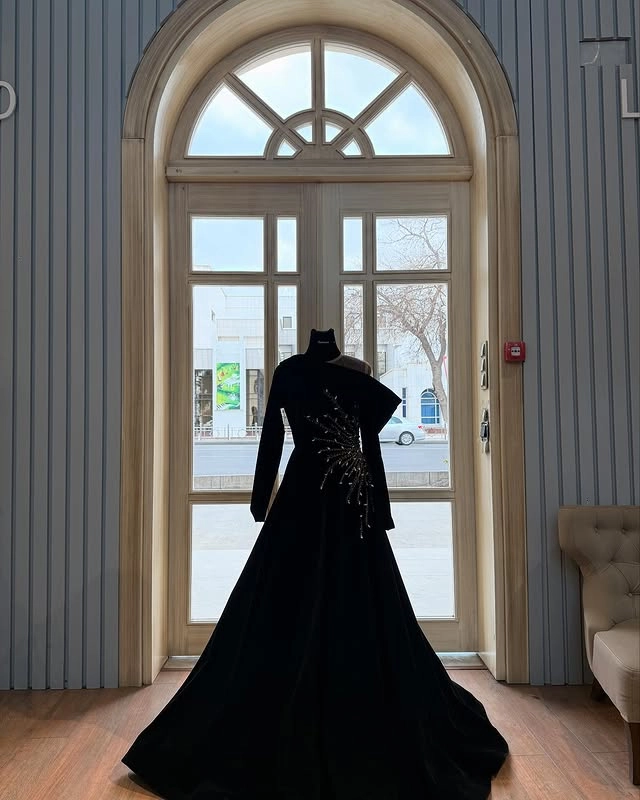 Türkmen fasonlar pombarh fasonlar Fasonlar 2025 fasonlar fason moda modalar Bezen bezen Türkmen fasonlar 2026 Türkmen fasonlar 2025 Türkmen fasonlar 2024 Türkmen fasonlar 2023 turkmenistan türkmenistan turkmen türkmen ashgabat  asgabat aşgabat balkan mary lebap dashoguz dasoguz daşoguz pombarh ponbarhat gulyupek gülýüpek stapel ştapel Gralan Çüýdeşen Abaýa Gadymy Krep Gurultaý 	Keteni Ýüpek Şifon Gipýur Lyon Welwet Atlas Kaşemir Streýç Suzana Ştapel Gülýüpek Pombarh Ýupka Gursakça Aksesuarlar Palto Penjek Okuw eşik Fata Sport eşik Uniforma Nakidka Öýme Şarf kompýuter ýaka ýaglyk Arenda köýnek 2nji el köýnek Taýyn köýnek Matalar Milli lybas milli lybaslar Toý köýnek Toý köýnekler toy koynek toy koynekler gundelik koynekler Gündelik	 
 köýnekler fata koynek Modern taze fason Eskiz koynektm turkmenkoynek türkmenkoynek fason moda moda fasonlar Iş eşik el iş	sada	ýakaly ýakasyz	keşdeli biserli	ýeňli giň nagyşly ýüregi açyk stoýka ýaka ýanly kombinasiýa 	zerli üsti aşak guşakly seçekli gysga ýeňli Toý köýnek, Modern ýakasyz, ýeňli, giň 17-25, 26-35 Gara yaz, tomus, guyz