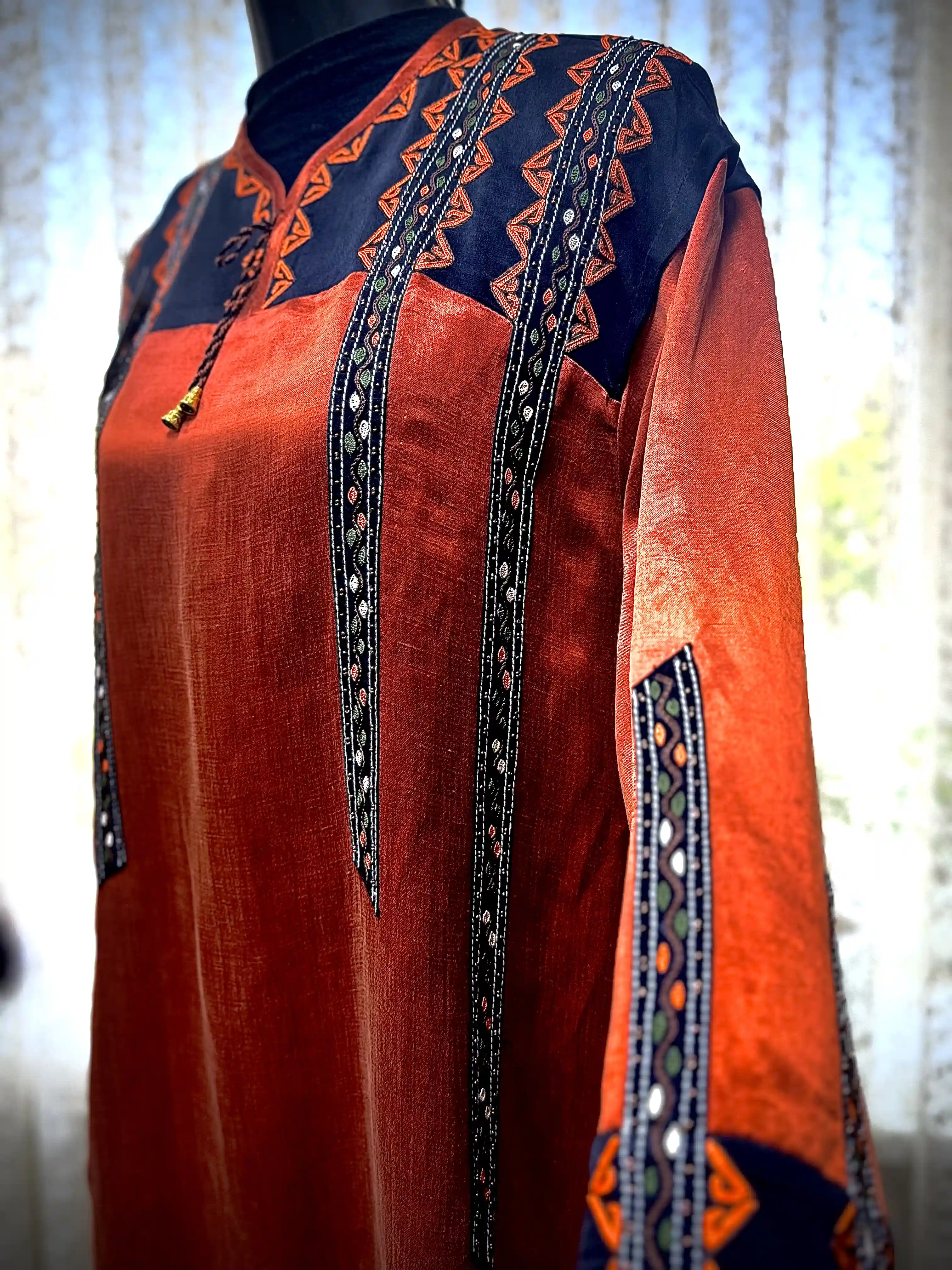 Türkmen fasonlar pombarh fasonlar Fasonlar 2025 fasonlar fason moda modalar Bezen bezen Türkmen fasonlar 2026 Türkmen fasonlar 2025 Türkmen fasonlar 2024 Türkmen fasonlar 2023 turkmenistan türkmenistan turkmen türkmen ashgabat  asgabat aşgabat balkan mary lebap dashoguz dasoguz daşoguz pombarh ponbarhat gulyupek gülýüpek stapel ştapel Gralan Çüýdeşen Abaýa Gadymy Krep Gurultaý 	Keteni Ýüpek Şifon Gipýur Lyon Welwet Atlas Kaşemir Streýç Suzana Ştapel Gülýüpek Pombarh Ýupka Gursakça Aksesuarlar Palto Penjek Okuw eşik Fata Sport eşik Uniforma Nakidka Öýme Şarf kompýuter ýaka ýaglyk Arenda köýnek 2nji el köýnek Taýyn köýnek Matalar Milli lybas milli lybaslar Toý köýnek Toý köýnekler toy koynek toy koynekler gundelik koynekler Gündelik	 
 köýnekler fata koynek Modern taze fason Eskiz koynektm turkmenkoynek türkmenkoynek fason moda moda fasonlar Iş eşik el iş	sada	ýakaly ýakasyz	keşdeli biserli	ýeňli giň nagyşly ýüregi açyk stoýka ýaka ýanly kombinasiýa 	zerli üsti aşak guşakly seçekli gysga ýeňli Ýüpek Toý köýnek, Gündelik el iş, ýakaly  Mämişi guyz