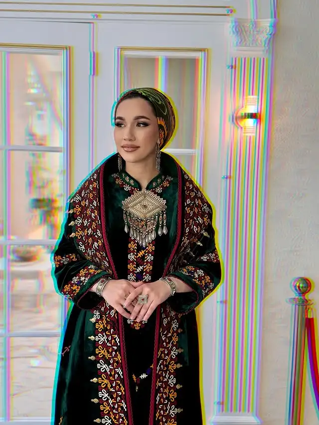 Türkmen fasonlar pombarh fasonlar Fasonlar 2025 fasonlar fason moda modalar Bezen bezen Türkmen fasonlar 2026 Türkmen fasonlar 2025 Türkmen fasonlar 2024 Türkmen fasonlar 2023 turkmenistan türkmenistan turkmen türkmen ashgabat  asgabat aşgabat balkan mary lebap dashoguz dasoguz daşoguz pombarh ponbarhat gulyupek gülýüpek stapel ştapel Gralan Çüýdeşen Abaýa Gadymy Krep Gurultaý 	Keteni Ýüpek Şifon Gipýur Lyon Welwet Atlas Kaşemir Streýç Suzana Ştapel Gülýüpek Pombarh Ýupka Gursakça Aksesuarlar Palto Penjek Okuw eşik Fata Sport eşik Uniforma Nakidka Öýme Şarf kompýuter ýaka ýaglyk Arenda köýnek 2nji el köýnek Taýyn köýnek Matalar Milli lybas milli lybaslar Toý köýnek Toý köýnekler toy koynek toy koynekler gundelik koynekler Gündelik	 
 köýnekler fata koynek Modern taze fason Eskiz koynektm turkmenkoynek türkmenkoynek fason moda moda fasonlar Iş eşik el iş	sada	ýakaly ýakasyz	keşdeli biserli	ýeňli giň nagyşly ýüregi açyk stoýka ýaka ýanly kombinasiýa 	zerli üsti aşak guşakly seçekli gysga ýeňli Panbarhat (Pombarh) Milli lybas keşdeli, ýakaly, ýeňli, giň, nagyşly 26-35, 35+ Goýy-ýaşyl yaz, guyz, gysh