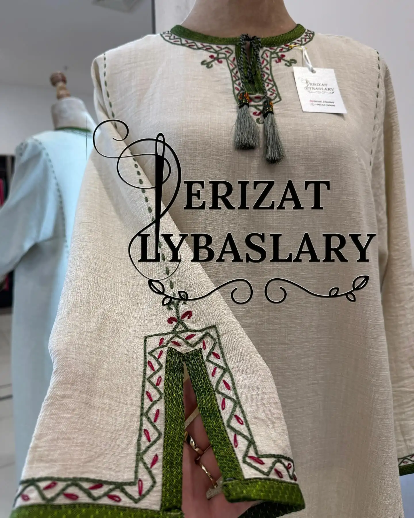 Türkmen fasonlar pombarh fasonlar Fasonlar 2025 fasonlar fason moda modalar Bezen bezen Türkmen fasonlar 2026 Türkmen fasonlar 2025 Türkmen fasonlar 2024 Türkmen fasonlar 2023 turkmenistan türkmenistan turkmen türkmen ashgabat  asgabat aşgabat balkan mary lebap dashoguz dasoguz daşoguz pombarh ponbarhat gulyupek gülýüpek stapel ştapel Gralan Çüýdeşen Abaýa Gadymy Krep Gurultaý 	Keteni Ýüpek Şifon Gipýur Lyon Welwet Atlas Kaşemir Streýç Suzana Ştapel Gülýüpek Pombarh Ýupka Gursakça Aksesuarlar Palto Penjek Okuw eşik Fata Sport eşik Uniforma Nakidka Öýme Şarf kompýuter ýaka ýaglyk Arenda köýnek 2nji el köýnek Taýyn köýnek Matalar Milli lybas milli lybaslar Toý köýnek Toý köýnekler toy koynek toy koynekler gundelik koynekler Gündelik	 
 köýnekler fata koynek Modern taze fason Eskiz koynektm turkmenkoynek türkmenkoynek fason moda moda fasonlar Iş eşik el iş	sada	ýakaly ýakasyz	keşdeli biserli	ýeňli giň nagyşly ýüregi açyk stoýka ýaka ýanly kombinasiýa 	zerli üsti aşak guşakly seçekli gysga ýeňli Lyon Toý köýnek, Gündelik sada  Bežewyý