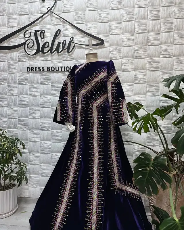 Türkmen fasonlar pombarh fasonlar Fasonlar 2025 fasonlar fason moda modalar Bezen bezen Türkmen fasonlar 2026 Türkmen fasonlar 2025 Türkmen fasonlar 2024 Türkmen fasonlar 2023 turkmenistan türkmenistan turkmen türkmen ashgabat  asgabat aşgabat balkan mary lebap dashoguz dasoguz daşoguz pombarh ponbarhat gulyupek gülýüpek stapel ştapel Gralan Çüýdeşen Abaýa Gadymy Krep Gurultaý 	Keteni Ýüpek Şifon Gipýur Lyon Welwet Atlas Kaşemir Streýç Suzana Ştapel Gülýüpek Pombarh Ýupka Gursakça Aksesuarlar Palto Penjek Okuw eşik Fata Sport eşik Uniforma Nakidka Öýme Şarf kompýuter ýaka ýaglyk Arenda köýnek 2nji el köýnek Taýyn köýnek Matalar Milli lybas milli lybaslar Toý köýnek Toý köýnekler toy koynek toy koynekler gundelik koynekler Gündelik	 
 köýnekler fata koynek Modern taze fason Eskiz koynektm turkmenkoynek türkmenkoynek fason moda moda fasonlar Iş eşik el iş	sada	ýakaly ýakasyz	keşdeli biserli	ýeňli giň nagyşly ýüregi açyk stoýka ýaka ýanly kombinasiýa 	zerli üsti aşak guşakly seçekli gysga ýeňli Gurultaý, Keteni, Panbarhat (Pombarh) Toý köýnek el iş, ýakasyz, biserli, ýeňli, giň 26-35, 35+ Goýy-gök yaz, gysh