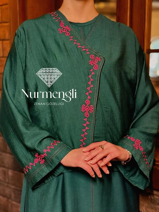 Türkmen fasonlar pombarh fasonlar Fasonlar 2025 fasonlar fason moda modalar Bezen bezen Türkmen fasonlar 2026 Türkmen fasonlar 2025 Türkmen fasonlar 2024 Türkmen fasonlar 2023 turkmenistan türkmenistan turkmen türkmen ashgabat  asgabat aşgabat balkan mary lebap dashoguz dasoguz daşoguz pombarh ponbarhat gulyupek gülýüpek stapel ştapel Gralan Çüýdeşen Abaýa Gadymy Krep Gurultaý 	Keteni Ýüpek Şifon Gipýur Lyon Welwet Atlas Kaşemir Streýç Suzana Ştapel Gülýüpek Pombarh Ýupka Gursakça Aksesuarlar Palto Penjek Okuw eşik Fata Sport eşik Uniforma Nakidka Öýme Şarf kompýuter ýaka ýaglyk Arenda köýnek 2nji el köýnek Taýyn köýnek Matalar Milli lybas milli lybaslar Toý köýnek Toý köýnekler toy koynek toy koynekler gundelik koynekler Gündelik	 
 köýnekler fata koynek Modern taze fason Eskiz koynektm turkmenkoynek türkmenkoynek fason moda moda fasonlar Iş eşik el iş	sada	ýakaly ýakasyz	keşdeli biserli	ýeňli giň nagyşly ýüregi açyk stoýka ýaka ýanly kombinasiýa 	zerli üsti aşak guşakly seçekli gysga ýeňli 