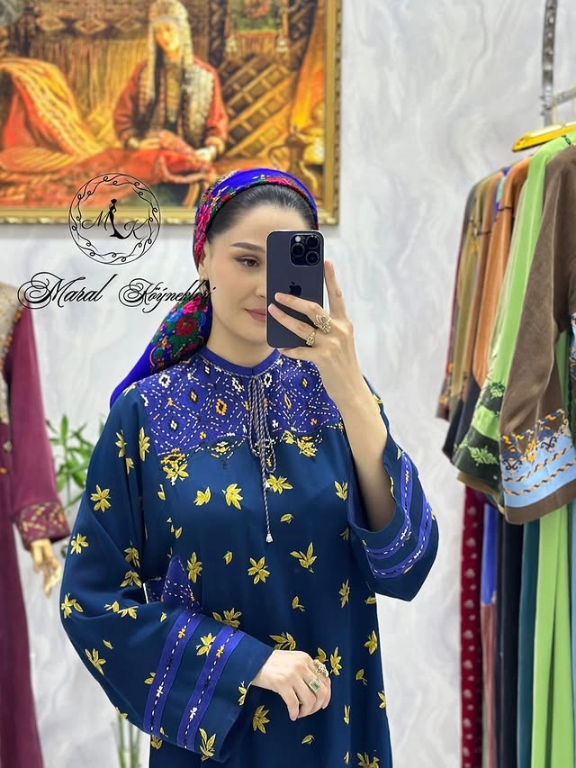 Türkmen fasonlar pombarh fasonlar Fasonlar 2025 fasonlar fason moda modalar Bezen bezen Türkmen fasonlar 2026 Türkmen fasonlar 2025 Türkmen fasonlar 2024 Türkmen fasonlar 2023 turkmenistan türkmenistan turkmen türkmen ashgabat  asgabat aşgabat balkan mary lebap dashoguz dasoguz daşoguz pombarh ponbarhat gulyupek gülýüpek stapel ştapel Gralan Çüýdeşen Abaýa Gadymy Krep Gurultaý 	Keteni Ýüpek Şifon Gipýur Lyon Welwet Atlas Kaşemir Streýç Suzana Ştapel Gülýüpek Pombarh Ýupka Gursakça Aksesuarlar Palto Penjek Okuw eşik Fata Sport eşik Uniforma Nakidka Öýme Şarf kompýuter ýaka ýaglyk Arenda köýnek 2nji el köýnek Taýyn köýnek Matalar Milli lybas milli lybaslar Toý köýnek Toý köýnekler toy koynek toy koynekler gundelik koynekler Gündelik	 
 köýnekler fata koynek Modern taze fason Eskiz koynektm turkmenkoynek türkmenkoynek fason moda moda fasonlar Iş eşik el iş	sada	ýakaly ýakasyz	keşdeli biserli	ýeňli giň nagyşly ýüregi açyk stoýka ýaka ýanly kombinasiýa 	zerli üsti aşak guşakly seçekli gysga ýeňli Ştapel Gündelik el iş, ýakasyz, ýeňli, giň 17-25, 26-35, 35+ Benewşe, Goýy-gök yaz, tomus, guyz