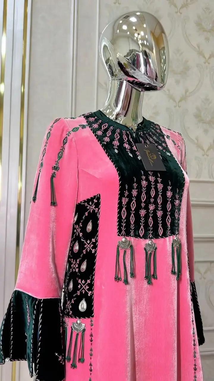 Türkmen fasonlar pombarh fasonlar Fasonlar 2025 fasonlar fason moda modalar Bezen bezen Türkmen fasonlar 2026 Türkmen fasonlar 2025 Türkmen fasonlar 2024 Türkmen fasonlar 2023 turkmenistan türkmenistan turkmen türkmen ashgabat  asgabat aşgabat balkan mary lebap dashoguz dasoguz daşoguz pombarh ponbarhat gulyupek gülýüpek stapel ştapel Gralan Çüýdeşen Abaýa Gadymy Krep Gurultaý 	Keteni Ýüpek Şifon Gipýur Lyon Welwet Atlas Kaşemir Streýç Suzana Ştapel Gülýüpek Pombarh Ýupka Gursakça Aksesuarlar Palto Penjek Okuw eşik Fata Sport eşik Uniforma Nakidka Öýme Şarf kompýuter ýaka ýaglyk Arenda köýnek 2nji el köýnek Taýyn köýnek Matalar Milli lybas milli lybaslar Toý köýnek Toý köýnekler toy koynek toy koynekler gundelik koynekler Gündelik	 
 köýnekler fata koynek Modern taze fason Eskiz koynektm turkmenkoynek türkmenkoynek fason moda moda fasonlar Iş eşik el iş	sada	ýakaly ýakasyz	keşdeli biserli	ýeňli giň nagyşly ýüregi açyk stoýka ýaka ýanly kombinasiýa 	zerli üsti aşak guşakly seçekli gysga ýeňli Gülýüpek, Panbarhat (Pombarh) Toý köýnek el iş, ýakaly, biserli  Gülgüne