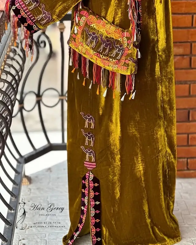 Türkmen fasonlar pombarh fasonlar Fasonlar 2025 fasonlar fason moda modalar Bezen bezen Türkmen fasonlar 2026 Türkmen fasonlar 2025 Türkmen fasonlar 2024 Türkmen fasonlar 2023 turkmenistan türkmenistan turkmen türkmen ashgabat  asgabat aşgabat balkan mary lebap dashoguz dasoguz daşoguz pombarh ponbarhat gulyupek gülýüpek stapel ştapel Gralan Çüýdeşen Abaýa Gadymy Krep Gurultaý 	Keteni Ýüpek Şifon Gipýur Lyon Welwet Atlas Kaşemir Streýç Suzana Ştapel Gülýüpek Pombarh Ýupka Gursakça Aksesuarlar Palto Penjek Okuw eşik Fata Sport eşik Uniforma Nakidka Öýme Şarf kompýuter ýaka ýaglyk Arenda köýnek 2nji el köýnek Taýyn köýnek Matalar Milli lybas milli lybaslar Toý köýnek Toý köýnekler toy koynek toy koynekler gundelik koynekler Gündelik	 
 köýnekler fata koynek Modern taze fason Eskiz koynektm turkmenkoynek türkmenkoynek fason moda moda fasonlar Iş eşik el iş	sada	ýakaly ýakasyz	keşdeli biserli	ýeňli giň nagyşly ýüregi açyk stoýka ýaka ýanly kombinasiýa 	zerli üsti aşak guşakly seçekli gysga ýeňli Panbarhat (Pombarh) Toý köýnek, Modern el iş, keşdeli, ýakaly, ýeňli, giň, nagyşly, seçekli 26-35, 35+ Altyn yaz, gysh