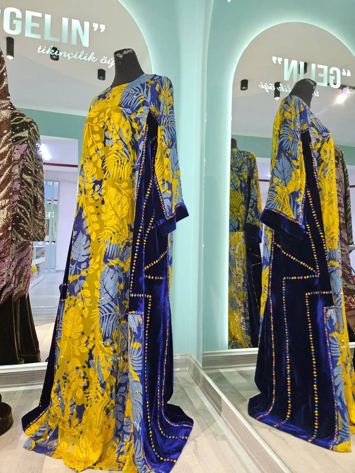 Türkmen fasonlar pombarh fasonlar Fasonlar 2025 fasonlar fason moda modalar Bezen bezen Türkmen fasonlar 2026 Türkmen fasonlar 2025 Türkmen fasonlar 2024 Türkmen fasonlar 2023 turkmenistan türkmenistan turkmen türkmen ashgabat  asgabat aşgabat balkan mary lebap dashoguz dasoguz daşoguz pombarh ponbarhat gulyupek gülýüpek stapel ştapel Gralan Çüýdeşen Abaýa Gadymy Krep Gurultaý 	Keteni Ýüpek Şifon Gipýur Lyon Welwet Atlas Kaşemir Streýç Suzana Ştapel Gülýüpek Pombarh Ýupka Gursakça Aksesuarlar Palto Penjek Okuw eşik Fata Sport eşik Uniforma Nakidka Öýme Şarf kompýuter ýaka ýaglyk Arenda köýnek 2nji el köýnek Taýyn köýnek Matalar Milli lybas milli lybaslar Toý köýnek Toý köýnekler toy koynek toy koynekler gundelik koynekler Gündelik	 
 köýnekler fata koynek Modern taze fason Eskiz koynektm turkmenkoynek türkmenkoynek fason moda moda fasonlar Iş eşik el iş	sada	ýakaly ýakasyz	keşdeli biserli	ýeňli giň nagyşly ýüregi açyk stoýka ýaka ýanly kombinasiýa 	zerli üsti aşak guşakly seçekli gysga ýeňli 