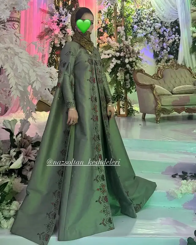 Türkmen fasonlar pombarh fasonlar Fasonlar 2025 fasonlar fason moda modalar Bezen bezen Türkmen fasonlar 2026 Türkmen fasonlar 2025 Türkmen fasonlar 2024 Türkmen fasonlar 2023 turkmenistan türkmenistan turkmen türkmen ashgabat  asgabat aşgabat balkan mary lebap dashoguz dasoguz daşoguz pombarh ponbarhat gulyupek gülýüpek stapel ştapel Gralan Çüýdeşen Abaýa Gadymy Krep Gurultaý 	Keteni Ýüpek Şifon Gipýur Lyon Welwet Atlas Kaşemir Streýç Suzana Ştapel Gülýüpek Pombarh Ýupka Gursakça Aksesuarlar Palto Penjek Okuw eşik Fata Sport eşik Uniforma Nakidka Öýme Şarf kompýuter ýaka ýaglyk Arenda köýnek 2nji el köýnek Taýyn köýnek Matalar Milli lybas milli lybaslar Toý köýnek Toý köýnekler toy koynek toy koynekler gundelik koynekler Gündelik	 
 köýnekler fata koynek Modern taze fason Eskiz koynektm turkmenkoynek türkmenkoynek fason moda moda fasonlar Iş eşik el iş	sada	ýakaly ýakasyz	keşdeli biserli	ýeňli giň nagyşly ýüregi açyk stoýka ýaka ýanly kombinasiýa 	zerli üsti aşak guşakly seçekli gysga ýeňli Şantu Toý köýnek el iş, keşdeli, ýakasyz, ýeňli, giň, nagyşly 26-35, 35+ Haki yaz, guyz