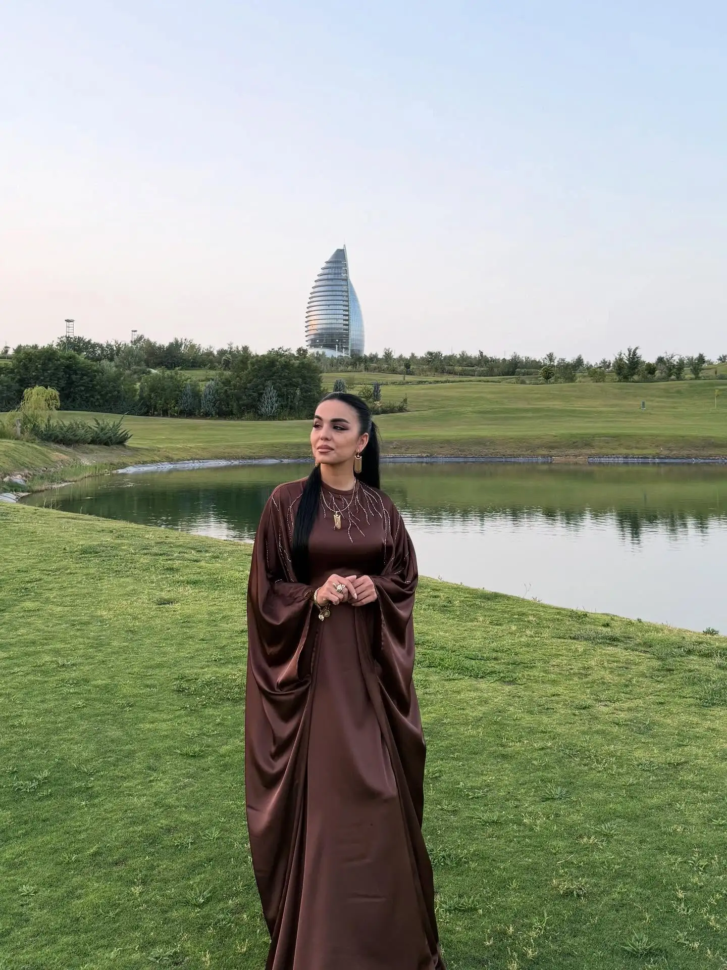 Türkmen fasonlar pombarh fasonlar Fasonlar 2025 fasonlar fason moda modalar Bezen bezen Türkmen fasonlar 2026 Türkmen fasonlar 2025 Türkmen fasonlar 2024 Türkmen fasonlar 2023 turkmenistan türkmenistan turkmen türkmen ashgabat  asgabat aşgabat balkan mary lebap dashoguz dasoguz daşoguz pombarh ponbarhat gulyupek gülýüpek stapel ştapel Gralan Çüýdeşen Abaýa Gadymy Krep Gurultaý 	Keteni Ýüpek Şifon Gipýur Lyon Welwet Atlas Kaşemir Streýç Suzana Ştapel Gülýüpek Pombarh Ýupka Gursakça Aksesuarlar Palto Penjek Okuw eşik Fata Sport eşik Uniforma Nakidka Öýme Şarf kompýuter ýaka ýaglyk Arenda köýnek 2nji el köýnek Taýyn köýnek Matalar Milli lybas milli lybaslar Toý köýnek Toý köýnekler toy koynek toy koynekler gundelik koynekler Gündelik	 
 köýnekler fata koynek Modern taze fason Eskiz koynektm turkmenkoynek türkmenkoynek fason moda moda fasonlar Iş eşik el iş	sada	ýakaly ýakasyz	keşdeli biserli	ýeňli giň nagyşly ýüregi açyk stoýka ýaka ýanly kombinasiýa 	zerli üsti aşak guşakly seçekli gysga ýeňli ýakasyz, ýeňli, giň 17-25, 26-35 Goýy-gyzyl, Goýy-goňur yaz, tomus, guyz