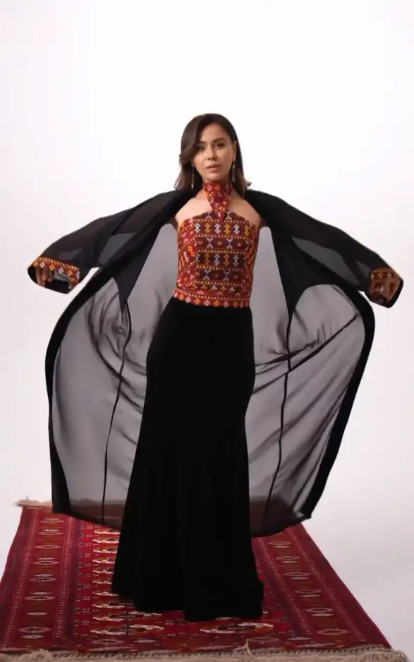 Türkmen fasonlar pombarh fasonlar Fasonlar 2025 fasonlar fason moda modalar Bezen bezen Türkmen fasonlar 2026 Türkmen fasonlar 2025 Türkmen fasonlar 2024 Türkmen fasonlar 2023 turkmenistan türkmenistan turkmen türkmen ashgabat  asgabat aşgabat balkan mary lebap dashoguz dasoguz daşoguz pombarh ponbarhat gulyupek gülýüpek stapel ştapel Gralan Çüýdeşen Abaýa Gadymy Krep Gurultaý 	Keteni Ýüpek Şifon Gipýur Lyon Welwet Atlas Kaşemir Streýç Suzana Ştapel Gülýüpek Pombarh Ýupka Gursakça Aksesuarlar Palto Penjek Okuw eşik Fata Sport eşik Uniforma Nakidka Öýme Şarf kompýuter ýaka ýaglyk Arenda köýnek 2nji el köýnek Taýyn köýnek Matalar Milli lybas milli lybaslar Toý köýnek Toý köýnekler toy koynek toy koynekler gundelik koynekler Gündelik	 
 köýnekler fata koynek Modern taze fason Eskiz koynektm turkmenkoynek türkmenkoynek fason moda moda fasonlar Iş eşik el iş	sada	ýakaly ýakasyz	keşdeli biserli	ýeňli giň nagyşly ýüregi açyk stoýka ýaka ýanly kombinasiýa 	zerli üsti aşak guşakly seçekli gysga ýeňli Modern, Milli lybas keşdeli, ýakasyz, ýüregi açyk, gysga ýeňli, giň, nagyşly 17-25, 26-35 Gara yaz, tomus, guyz