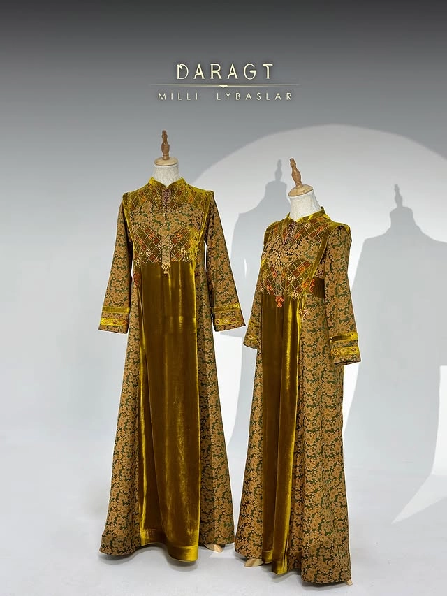 Türkmen fasonlar pombarh fasonlar Fasonlar 2025 fasonlar fason moda modalar Bezen bezen Türkmen fasonlar 2026 Türkmen fasonlar 2025 Türkmen fasonlar 2024 Türkmen fasonlar 2023 turkmenistan türkmenistan turkmen türkmen ashgabat  asgabat aşgabat balkan mary lebap dashoguz dasoguz daşoguz pombarh ponbarhat gulyupek gülýüpek stapel ştapel Gralan Çüýdeşen Abaýa Gadymy Krep Gurultaý 	Keteni Ýüpek Şifon Gipýur Lyon Welwet Atlas Kaşemir Streýç Suzana Ştapel Gülýüpek Pombarh Ýupka Gursakça Aksesuarlar Palto Penjek Okuw eşik Fata Sport eşik Uniforma Nakidka Öýme Şarf kompýuter ýaka ýaglyk Arenda köýnek 2nji el köýnek Taýyn köýnek Matalar Milli lybas milli lybaslar Toý köýnek Toý köýnekler toy koynek toy koynekler gundelik koynekler Gündelik	 
 köýnekler fata koynek Modern taze fason Eskiz koynektm turkmenkoynek türkmenkoynek fason moda moda fasonlar Iş eşik el iş	sada	ýakaly ýakasyz	keşdeli biserli	ýeňli giň nagyşly ýüregi açyk stoýka ýaka ýanly kombinasiýa 	zerli üsti aşak guşakly seçekli gysga ýeňli 