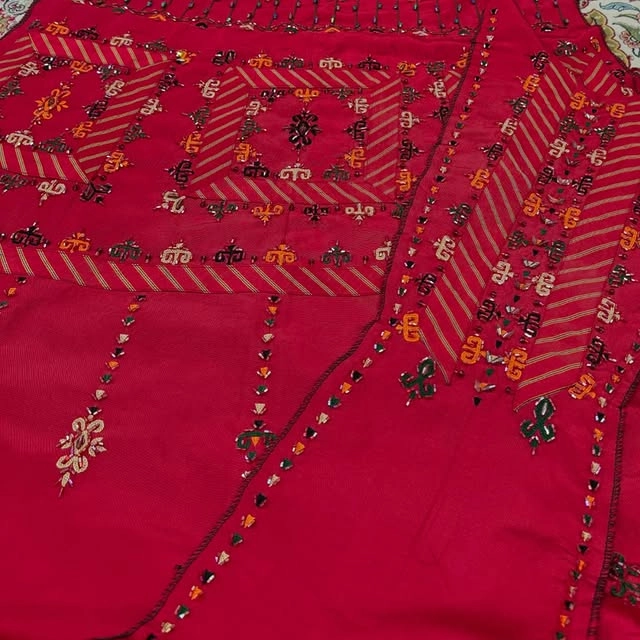 Türkmen fasonlar pombarh fasonlar Fasonlar 2025 fasonlar fason moda modalar Bezen bezen Türkmen fasonlar 2026 Türkmen fasonlar 2025 Türkmen fasonlar 2024 Türkmen fasonlar 2023 turkmenistan türkmenistan turkmen türkmen ashgabat  asgabat aşgabat balkan mary lebap dashoguz dasoguz daşoguz pombarh ponbarhat gulyupek gülýüpek stapel ştapel Gralan Çüýdeşen Abaýa Gadymy Krep Gurultaý 	Keteni Ýüpek Şifon Gipýur Lyon Welwet Atlas Kaşemir Streýç Suzana Ştapel Gülýüpek Pombarh Ýupka Gursakça Aksesuarlar Palto Penjek Okuw eşik Fata Sport eşik Uniforma Nakidka Öýme Şarf kompýuter ýaka ýaglyk Arenda köýnek 2nji el köýnek Taýyn köýnek Matalar Milli lybas milli lybaslar Toý köýnek Toý köýnekler toy koynek toy koynekler gundelik koynekler Gündelik	 
 köýnekler fata koynek Modern taze fason Eskiz koynektm turkmenkoynek türkmenkoynek fason moda moda fasonlar Iş eşik el iş	sada	ýakaly ýakasyz	keşdeli biserli	ýeňli giň nagyşly ýüregi açyk stoýka ýaka ýanly kombinasiýa 	zerli üsti aşak guşakly seçekli gysga ýeňli Milli lybas el iş, keşdeli, ýeňli, giň, nagyşly 26-35 Gyzyl yaz, guyz