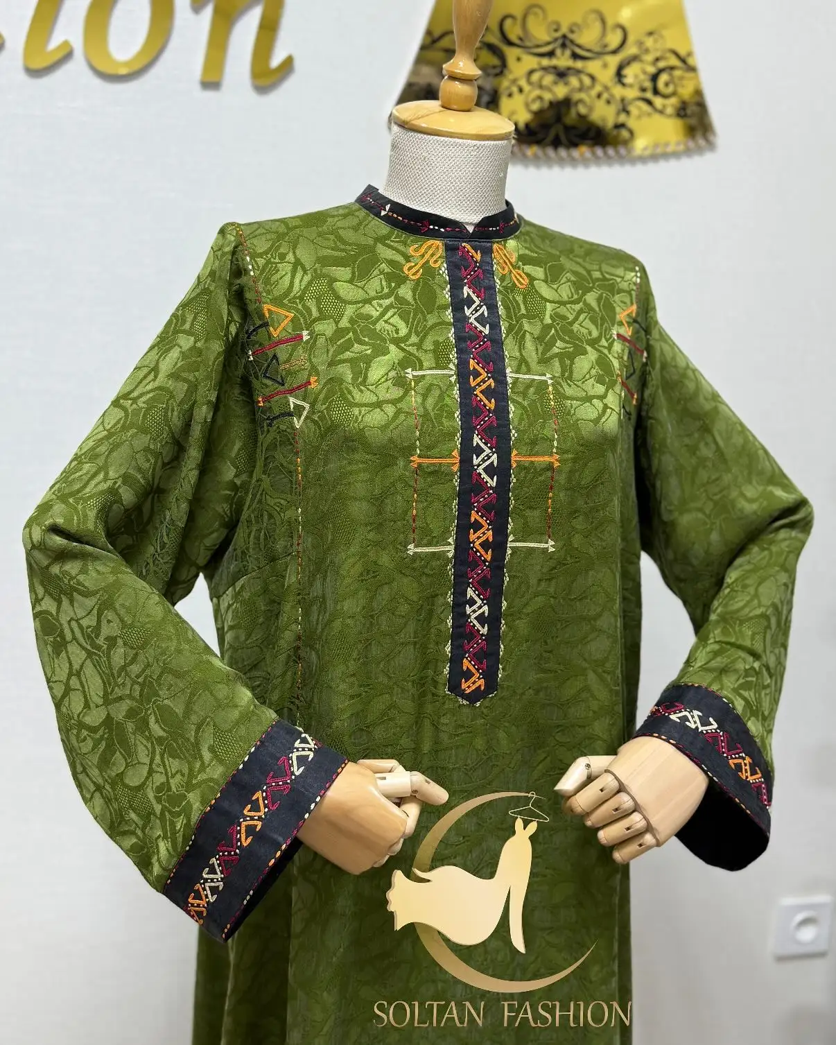 Türkmen fasonlar pombarh fasonlar Fasonlar 2025 fasonlar fason moda modalar Bezen bezen Türkmen fasonlar 2026 Türkmen fasonlar 2025 Türkmen fasonlar 2024 Türkmen fasonlar 2023 turkmenistan türkmenistan turkmen türkmen ashgabat  asgabat aşgabat balkan mary lebap dashoguz dasoguz daşoguz pombarh ponbarhat gulyupek gülýüpek stapel ştapel Gralan Çüýdeşen Abaýa Gadymy Krep Gurultaý 	Keteni Ýüpek Şifon Gipýur Lyon Welwet Atlas Kaşemir Streýç Suzana Ştapel Gülýüpek Pombarh Ýupka Gursakça Aksesuarlar Palto Penjek Okuw eşik Fata Sport eşik Uniforma Nakidka Öýme Şarf kompýuter ýaka ýaglyk Arenda köýnek 2nji el köýnek Taýyn köýnek Matalar Milli lybas milli lybaslar Toý köýnek Toý köýnekler toy koynek toy koynekler gundelik koynekler Gündelik	 
 köýnekler fata koynek Modern taze fason Eskiz koynektm turkmenkoynek türkmenkoynek fason moda moda fasonlar Iş eşik el iş	sada	ýakaly ýakasyz	keşdeli biserli	ýeňli giň nagyşly ýüregi açyk stoýka ýaka ýanly kombinasiýa 	zerli üsti aşak guşakly seçekli gysga ýeňli Gülýüpek Toý köýnek, Gündelik el iş, ýakaly  Goýy-ýaşyl