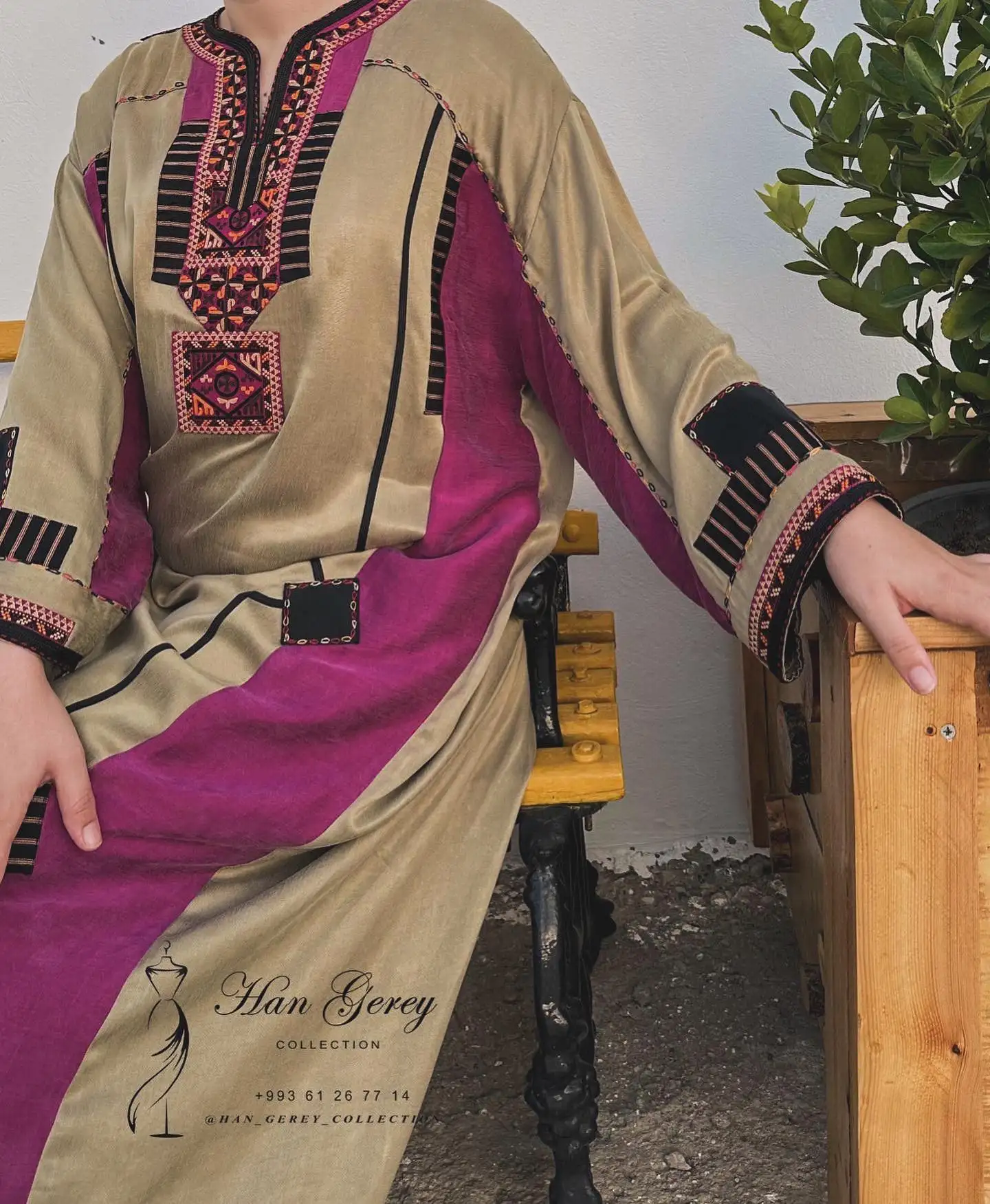 Türkmen fasonlar pombarh fasonlar Fasonlar 2025 fasonlar fason moda modalar Bezen bezen Türkmen fasonlar 2026 Türkmen fasonlar 2025 Türkmen fasonlar 2024 Türkmen fasonlar 2023 turkmenistan türkmenistan turkmen türkmen ashgabat  asgabat aşgabat balkan mary lebap dashoguz dasoguz daşoguz pombarh ponbarhat gulyupek gülýüpek stapel ştapel Gralan Çüýdeşen Abaýa Gadymy Krep Gurultaý 	Keteni Ýüpek Şifon Gipýur Lyon Welwet Atlas Kaşemir Streýç Suzana Ştapel Gülýüpek Pombarh Ýupka Gursakça Aksesuarlar Palto Penjek Okuw eşik Fata Sport eşik Uniforma Nakidka Öýme Şarf kompýuter ýaka ýaglyk Arenda köýnek 2nji el köýnek Taýyn köýnek Matalar Milli lybas milli lybaslar Toý köýnek Toý köýnekler toy koynek toy koynekler gundelik koynekler Gündelik	 
 köýnekler fata koynek Modern taze fason Eskiz koynektm turkmenkoynek türkmenkoynek fason moda moda fasonlar Iş eşik el iş	sada	ýakaly ýakasyz	keşdeli biserli	ýeňli giň nagyşly ýüregi açyk stoýka ýaka ýanly kombinasiýa 	zerli üsti aşak guşakly seçekli gysga ýeňli Gülýüpek Toý köýnek, Gündelik el iş, ýakaly  Bežewyý