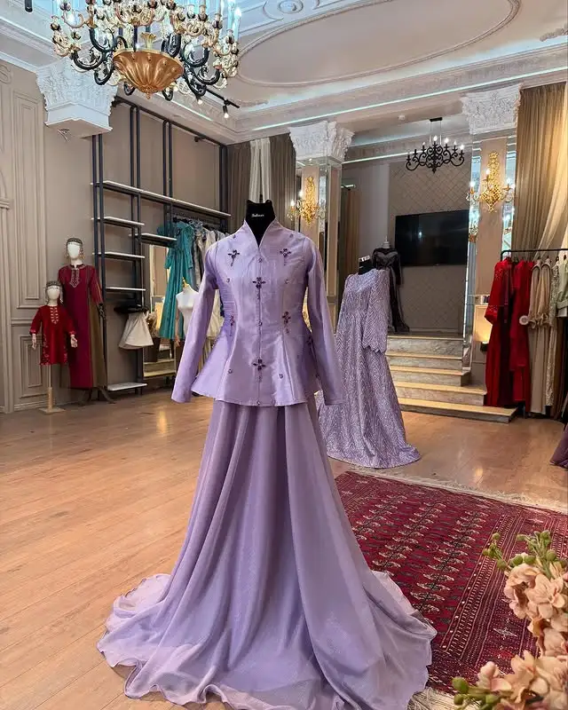 Türkmen fasonlar pombarh fasonlar Fasonlar 2025 fasonlar fason moda modalar Bezen bezen Türkmen fasonlar 2026 Türkmen fasonlar 2025 Türkmen fasonlar 2024 Türkmen fasonlar 2023 turkmenistan türkmenistan turkmen türkmen ashgabat  asgabat aşgabat balkan mary lebap dashoguz dasoguz daşoguz pombarh ponbarhat gulyupek gülýüpek stapel ştapel Gralan Çüýdeşen Abaýa Gadymy Krep Gurultaý 	Keteni Ýüpek Şifon Gipýur Lyon Welwet Atlas Kaşemir Streýç Suzana Ştapel Gülýüpek Pombarh Ýupka Gursakça Aksesuarlar Palto Penjek Okuw eşik Fata Sport eşik Uniforma Nakidka Öýme Şarf kompýuter ýaka ýaglyk Arenda köýnek 2nji el köýnek Taýyn köýnek Matalar Milli lybas milli lybaslar Toý köýnek Toý köýnekler toy koynek toy koynekler gundelik koynekler Gündelik	 
 köýnekler fata koynek Modern taze fason Eskiz koynektm turkmenkoynek türkmenkoynek fason moda moda fasonlar Iş eşik el iş	sada	ýakaly ýakasyz	keşdeli biserli	ýeňli giň nagyşly ýüregi açyk stoýka ýaka ýanly kombinasiýa 	zerli üsti aşak guşakly seçekli gysga ýeňli Toý köýnek, Modern ýakasyz, ýeňli, giň, üsti aşak 17-25, 26-35 #4B2C75 yaz, tomus, guyz