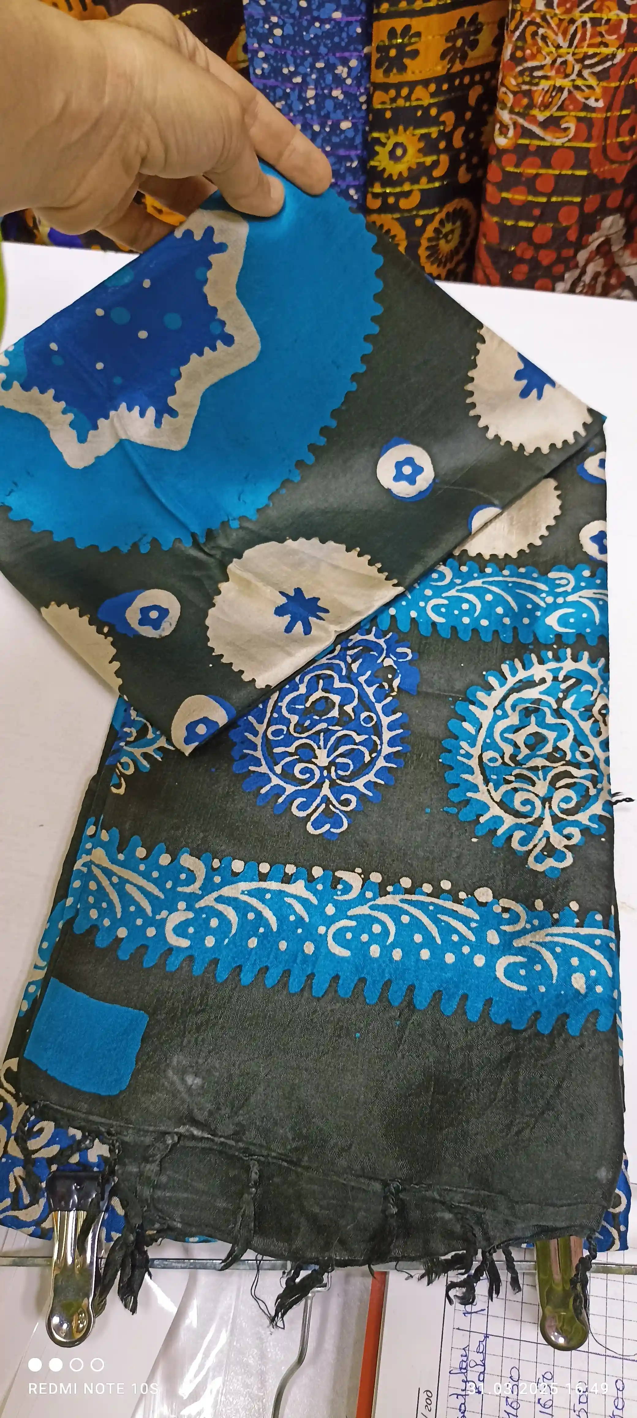 Türkmen fasonlar pombarh fasonlar Fasonlar 2025 fasonlar fason moda modalar Bezen bezen Türkmen fasonlar 2026 Türkmen fasonlar 2025 Türkmen fasonlar 2024 Türkmen fasonlar 2023 turkmenistan türkmenistan turkmen türkmen ashgabat  asgabat aşgabat balkan mary lebap dashoguz dasoguz daşoguz pombarh ponbarhat gulyupek gülýüpek stapel ştapel Gralan Çüýdeşen Abaýa Gadymy Krep Gurultaý 	Keteni Ýüpek Şifon Gipýur Lyon Welwet Atlas Kaşemir Streýç Suzana Ştapel Gülýüpek Pombarh Ýupka Gursakça Aksesuarlar Palto Penjek Okuw eşik Fata Sport eşik Uniforma Nakidka Öýme Şarf kompýuter ýaka ýaglyk Arenda köýnek 2nji el köýnek Taýyn köýnek Matalar Milli lybas milli lybaslar Toý köýnek Toý köýnekler toy koynek toy koynekler gundelik koynekler Gündelik	 
 köýnekler fata koynek Modern taze fason Eskiz koynektm turkmenkoynek türkmenkoynek fason moda moda fasonlar Iş eşik el iş	sada	ýakaly ýakasyz	keşdeli biserli	ýeňli giň nagyşly ýüregi açyk stoýka ýaka ýanly kombinasiýa 	zerli üsti aşak guşakly seçekli gysga ýeňli Öýme