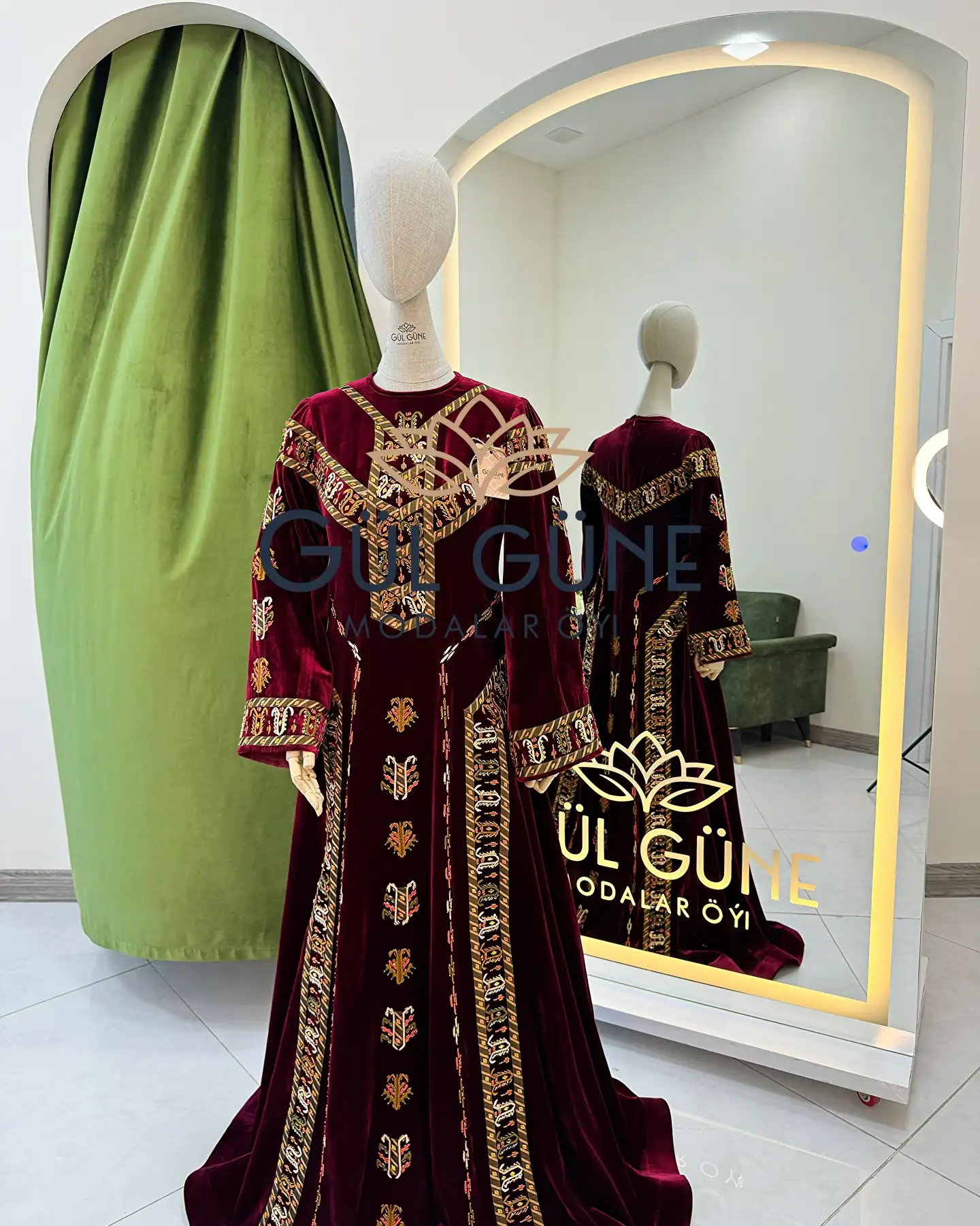 Türkmen fasonlar pombarh fasonlar Fasonlar 2025 fasonlar fason moda modalar Bezen bezen Türkmen fasonlar 2026 Türkmen fasonlar 2025 Türkmen fasonlar 2024 Türkmen fasonlar 2023 turkmenistan türkmenistan turkmen türkmen ashgabat  asgabat aşgabat balkan mary lebap dashoguz dasoguz daşoguz pombarh ponbarhat gulyupek gülýüpek stapel ştapel Gralan Çüýdeşen Abaýa Gadymy Krep Gurultaý 	Keteni Ýüpek Şifon Gipýur Lyon Welwet Atlas Kaşemir Streýç Suzana Ştapel Gülýüpek Pombarh Ýupka Gursakça Aksesuarlar Palto Penjek Okuw eşik Fata Sport eşik Uniforma Nakidka Öýme Şarf kompýuter ýaka ýaglyk Arenda köýnek 2nji el köýnek Taýyn köýnek Matalar Milli lybas milli lybaslar Toý köýnek Toý köýnekler toy koynek toy koynekler gundelik koynekler Gündelik	 
 köýnekler fata koynek Modern taze fason Eskiz koynektm turkmenkoynek türkmenkoynek fason moda moda fasonlar Iş eşik el iş	sada	ýakaly ýakasyz	keşdeli biserli	ýeňli giň nagyşly ýüregi açyk stoýka ýaka ýanly kombinasiýa 	zerli üsti aşak guşakly seçekli gysga ýeňli Panbarhat (Pombarh) Toý köýnek, Milli lybas el iş, keşdeli, ýakaly, ýeňli, giň, nagyşly 17-25, 26-35, 35+ Goýy-gyzyl