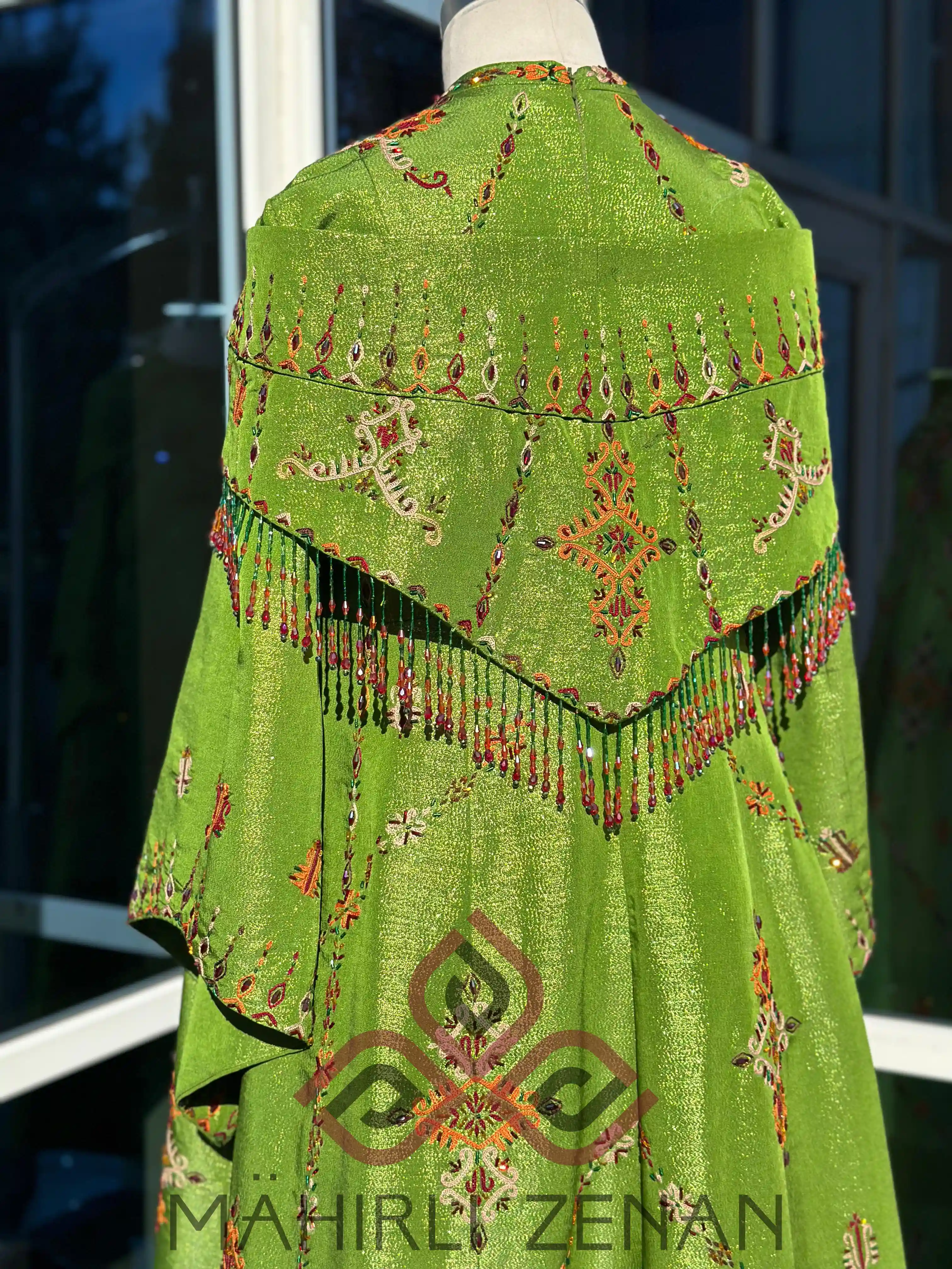 Türkmen fasonlar pombarh fasonlar Fasonlar 2025 fasonlar fason moda modalar Bezen bezen Türkmen fasonlar 2026 Türkmen fasonlar 2025 Türkmen fasonlar 2024 Türkmen fasonlar 2023 turkmenistan türkmenistan turkmen türkmen ashgabat  asgabat aşgabat balkan mary lebap dashoguz dasoguz daşoguz pombarh ponbarhat gulyupek gülýüpek stapel ştapel Gralan Çüýdeşen Abaýa Gadymy Krep Gurultaý 	Keteni Ýüpek Şifon Gipýur Lyon Welwet Atlas Kaşemir Streýç Suzana Ştapel Gülýüpek Pombarh Ýupka Gursakça Aksesuarlar Palto Penjek Okuw eşik Fata Sport eşik Uniforma Nakidka Öýme Şarf kompýuter ýaka ýaglyk Arenda köýnek 2nji el köýnek Taýyn köýnek Matalar Milli lybas milli lybaslar Toý köýnek Toý köýnekler toy koynek toy koynekler gundelik koynekler Gündelik	 
 köýnekler fata koynek Modern taze fason Eskiz koynektm turkmenkoynek türkmenkoynek fason moda moda fasonlar Iş eşik el iş	sada	ýakaly ýakasyz	keşdeli biserli	ýeňli giň nagyşly ýüregi açyk stoýka ýaka ýanly kombinasiýa 	zerli üsti aşak guşakly seçekli gysga ýeňli Keteni Toý köýnek el iş, biserli  Haki, Bežewyý, Goýy-gyzyl, Mämişi