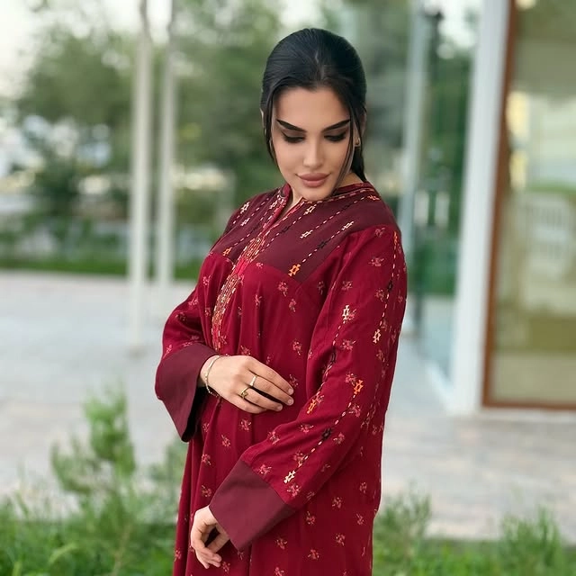 Türkmen fasonlar pombarh fasonlar Fasonlar 2025 fasonlar fason moda modalar Bezen bezen Türkmen fasonlar 2026 Türkmen fasonlar 2025 Türkmen fasonlar 2024 Türkmen fasonlar 2023 turkmenistan türkmenistan turkmen türkmen ashgabat  asgabat aşgabat balkan mary lebap dashoguz dasoguz daşoguz pombarh ponbarhat gulyupek gülýüpek stapel ştapel Gralan Çüýdeşen Abaýa Gadymy Krep Gurultaý 	Keteni Ýüpek Şifon Gipýur Lyon Welwet Atlas Kaşemir Streýç Suzana Ştapel Gülýüpek Pombarh Ýupka Gursakça Aksesuarlar Palto Penjek Okuw eşik Fata Sport eşik Uniforma Nakidka Öýme Şarf kompýuter ýaka ýaglyk Arenda köýnek 2nji el köýnek Taýyn köýnek Matalar Milli lybas milli lybaslar Toý köýnek Toý köýnekler toy koynek toy koynekler gundelik koynekler Gündelik	 
 köýnekler fata koynek Modern taze fason Eskiz koynektm turkmenkoynek türkmenkoynek fason moda moda fasonlar Iş eşik el iş	sada	ýakaly ýakasyz	keşdeli biserli	ýeňli giň nagyşly ýüregi açyk stoýka ýaka ýanly kombinasiýa 	zerli üsti aşak guşakly seçekli gysga ýeňli Ştapel Gündelik keşdeli, ýakaly, ýeňli, giň, nagyşly 12-16, 17-25, 26-35, 35+ Goýy-gyzyl, Gyzyl yaz, tomus, guyz, gysh