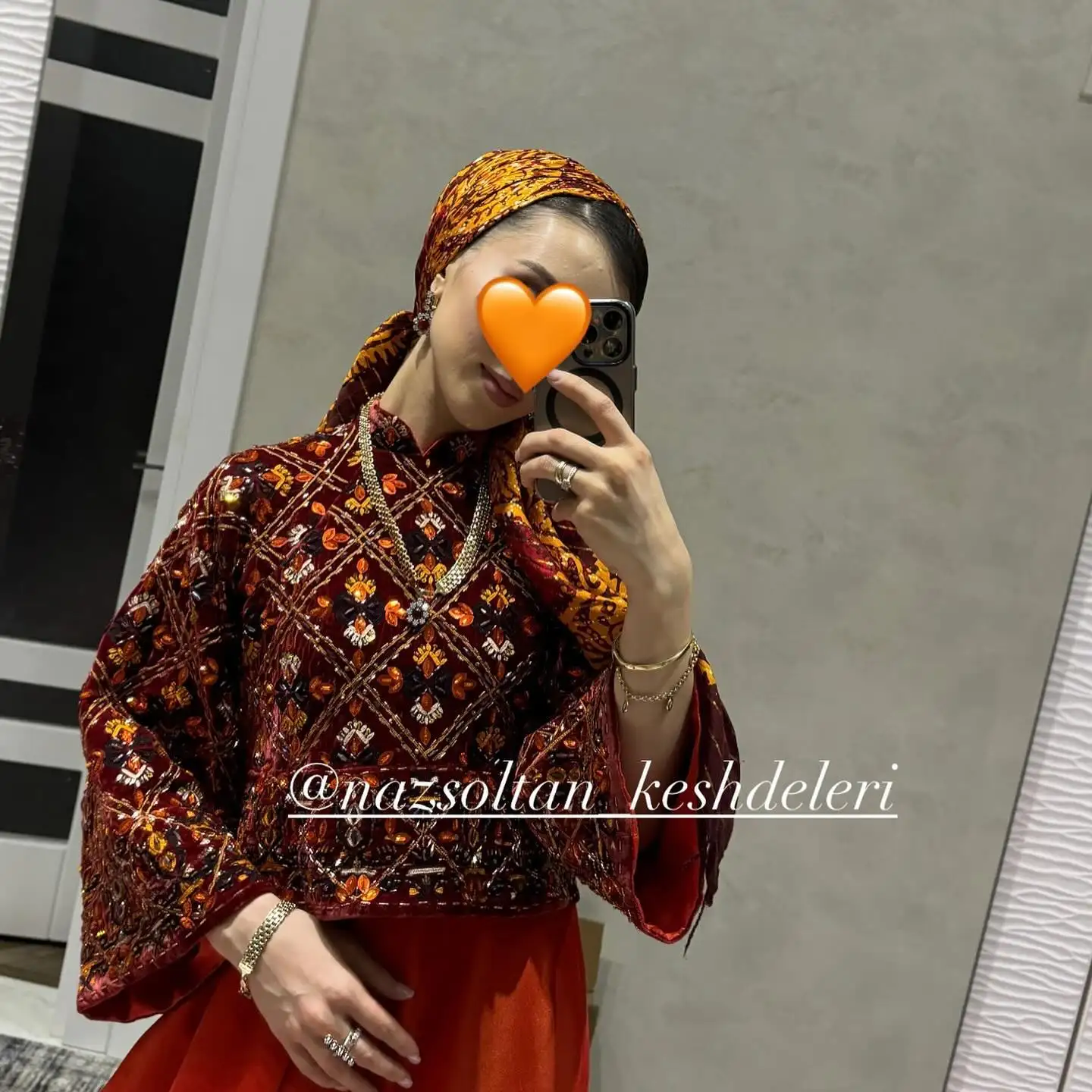 Türkmen fasonlar pombarh fasonlar Fasonlar 2025 fasonlar fason moda modalar Bezen bezen Türkmen fasonlar 2026 Türkmen fasonlar 2025 Türkmen fasonlar 2024 Türkmen fasonlar 2023 turkmenistan türkmenistan turkmen türkmen ashgabat  asgabat aşgabat balkan mary lebap dashoguz dasoguz daşoguz pombarh ponbarhat gulyupek gülýüpek stapel ştapel Gralan Çüýdeşen Abaýa Gadymy Krep Gurultaý 	Keteni Ýüpek Şifon Gipýur Lyon Welwet Atlas Kaşemir Streýç Suzana Ştapel Gülýüpek Pombarh Ýupka Gursakça Aksesuarlar Palto Penjek Okuw eşik Fata Sport eşik Uniforma Nakidka Öýme Şarf kompýuter ýaka ýaglyk Arenda köýnek 2nji el köýnek Taýyn köýnek Matalar Milli lybas milli lybaslar Toý köýnek Toý köýnekler toy koynek toy koynekler gundelik koynekler Gündelik	 
 köýnekler fata koynek Modern taze fason Eskiz koynektm turkmenkoynek türkmenkoynek fason moda moda fasonlar Iş eşik el iş	sada	ýakaly ýakasyz	keşdeli biserli	ýeňli giň nagyşly ýüregi açyk stoýka ýaka ýanly kombinasiýa 	zerli üsti aşak guşakly seçekli gysga ýeňli Toý köýnek, Milli lybas el iş  Gyzyl