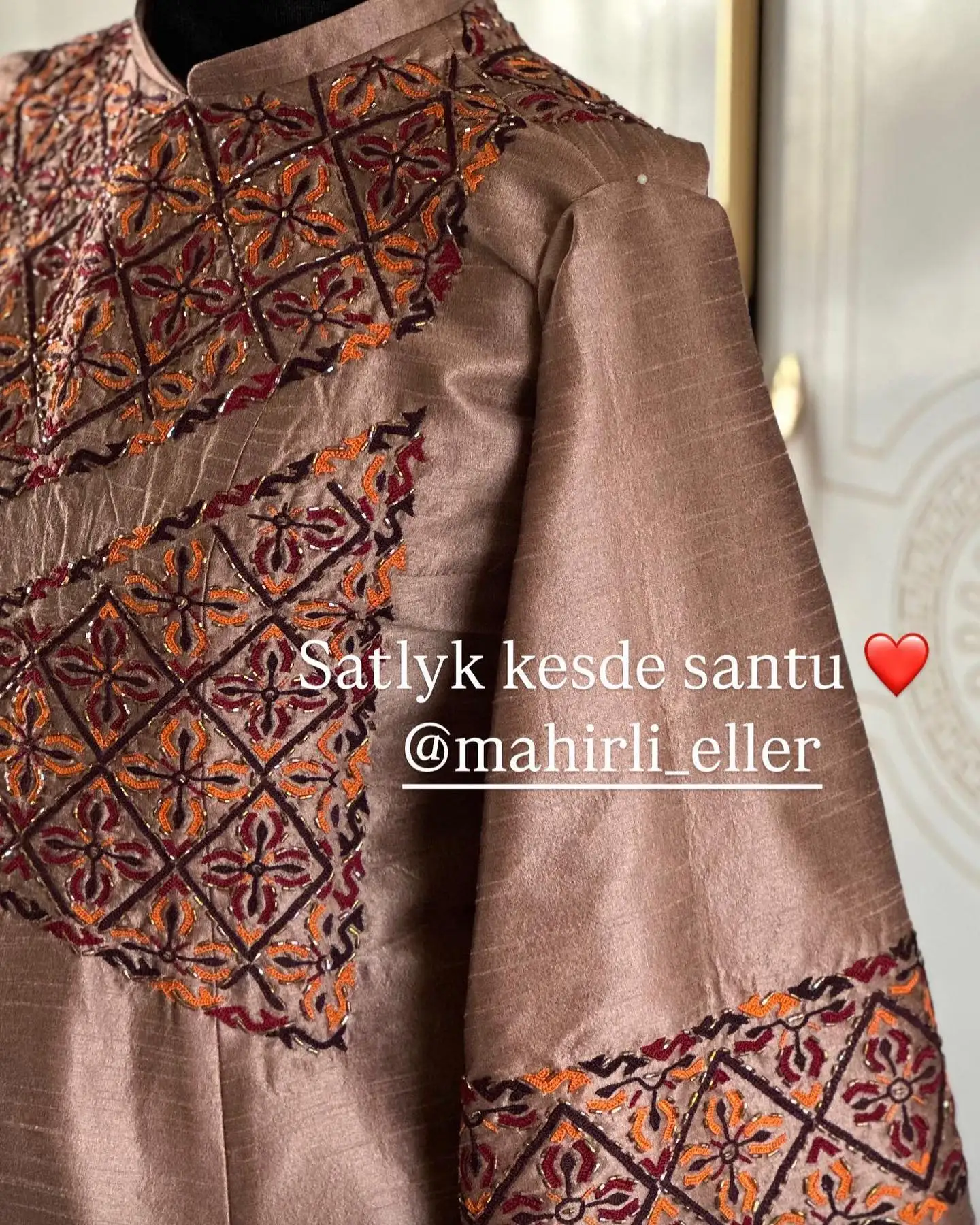 Türkmen fasonlar pombarh fasonlar Fasonlar 2025 fasonlar fason moda modalar Bezen bezen Türkmen fasonlar 2026 Türkmen fasonlar 2025 Türkmen fasonlar 2024 Türkmen fasonlar 2023 turkmenistan türkmenistan turkmen türkmen ashgabat  asgabat aşgabat balkan mary lebap dashoguz dasoguz daşoguz pombarh ponbarhat gulyupek gülýüpek stapel ştapel Gralan Çüýdeşen Abaýa Gadymy Krep Gurultaý 	Keteni Ýüpek Şifon Gipýur Lyon Welwet Atlas Kaşemir Streýç Suzana Ştapel Gülýüpek Pombarh Ýupka Gursakça Aksesuarlar Palto Penjek Okuw eşik Fata Sport eşik Uniforma Nakidka Öýme Şarf kompýuter ýaka ýaglyk Arenda köýnek 2nji el köýnek Taýyn köýnek Matalar Milli lybas milli lybaslar Toý köýnek Toý köýnekler toy koynek toy koynekler gundelik koynekler Gündelik	 
 köýnekler fata koynek Modern taze fason Eskiz koynektm turkmenkoynek türkmenkoynek fason moda moda fasonlar Iş eşik el iş	sada	ýakaly ýakasyz	keşdeli biserli	ýeňli giň nagyşly ýüregi açyk stoýka ýaka ýanly kombinasiýa 	zerli üsti aşak guşakly seçekli gysga ýeňli Toý köýnek el iş, ýakaly  Pudra