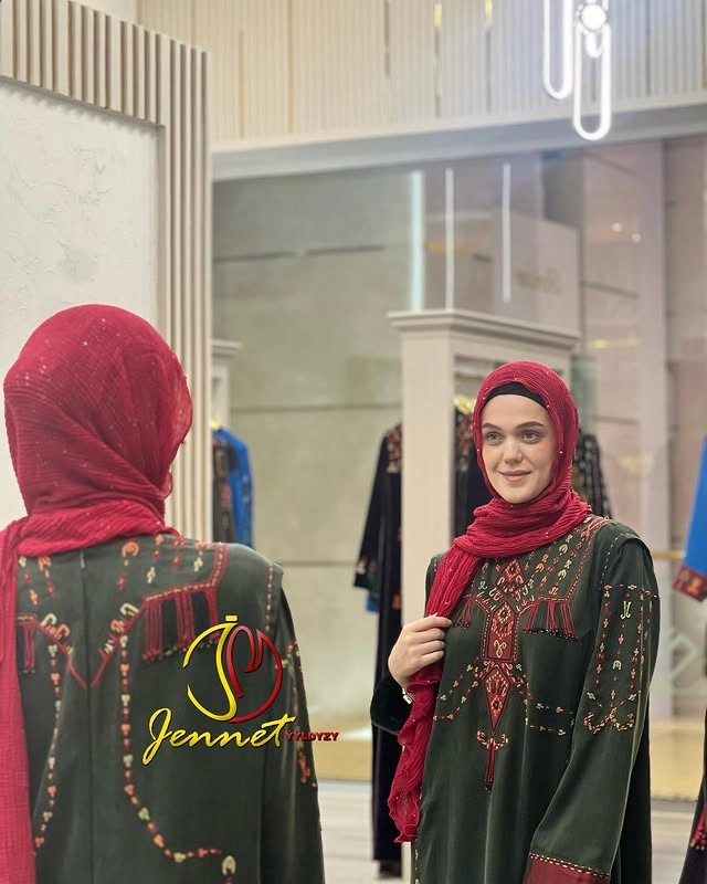 Türkmen fasonlar pombarh fasonlar Fasonlar 2025 fasonlar fason moda modalar Bezen bezen Türkmen fasonlar 2026 Türkmen fasonlar 2025 Türkmen fasonlar 2024 Türkmen fasonlar 2023 turkmenistan türkmenistan turkmen türkmen ashgabat  asgabat aşgabat balkan mary lebap dashoguz dasoguz daşoguz pombarh ponbarhat gulyupek gülýüpek stapel ştapel Gralan Çüýdeşen Abaýa Gadymy Krep Gurultaý 	Keteni Ýüpek Şifon Gipýur Lyon Welwet Atlas Kaşemir Streýç Suzana Ştapel Gülýüpek Pombarh Ýupka Gursakça Aksesuarlar Palto Penjek Okuw eşik Fata Sport eşik Uniforma Nakidka Öýme Şarf kompýuter ýaka ýaglyk Arenda köýnek 2nji el köýnek Taýyn köýnek Matalar Milli lybas milli lybaslar Toý köýnek Toý köýnekler toy koynek toy koynekler gundelik koynekler Gündelik	 
 köýnekler fata koynek Modern taze fason Eskiz koynektm turkmenkoynek türkmenkoynek fason moda moda fasonlar Iş eşik el iş	sada	ýakaly ýakasyz	keşdeli biserli	ýeňli giň nagyşly ýüregi açyk stoýka ýaka ýanly kombinasiýa 	zerli üsti aşak guşakly seçekli gysga ýeňli Gülýüpek Toý köýnek, Milli lybas el iş, keşdeli, ýakaly, ýanly, ýeňli, giň, nagyşly 26-35, 35+ Haki yaz, guyz