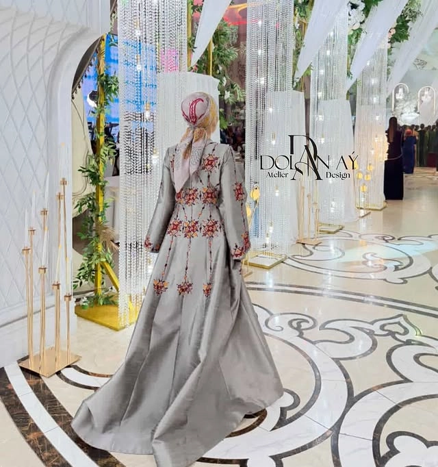 Türkmen fasonlar pombarh fasonlar Fasonlar 2025 fasonlar fason moda modalar Bezen bezen Türkmen fasonlar 2026 Türkmen fasonlar 2025 Türkmen fasonlar 2024 Türkmen fasonlar 2023 turkmenistan türkmenistan turkmen türkmen ashgabat  asgabat aşgabat balkan mary lebap dashoguz dasoguz daşoguz pombarh ponbarhat gulyupek gülýüpek stapel ştapel Gralan Çüýdeşen Abaýa Gadymy Krep Gurultaý 	Keteni Ýüpek Şifon Gipýur Lyon Welwet Atlas Kaşemir Streýç Suzana Ştapel Gülýüpek Pombarh Ýupka Gursakça Aksesuarlar Palto Penjek Okuw eşik Fata Sport eşik Uniforma Nakidka Öýme Şarf kompýuter ýaka ýaglyk Arenda köýnek 2nji el köýnek Taýyn köýnek Matalar Milli lybas milli lybaslar Toý köýnek Toý köýnekler toy koynek toy koynekler gundelik koynekler Gündelik	 
 köýnekler fata koynek Modern taze fason Eskiz koynektm turkmenkoynek türkmenkoynek fason moda moda fasonlar Iş eşik el iş	sada	ýakaly ýakasyz	keşdeli biserli	ýeňli giň nagyşly ýüregi açyk stoýka ýaka ýanly kombinasiýa 	zerli üsti aşak guşakly seçekli gysga ýeňli 