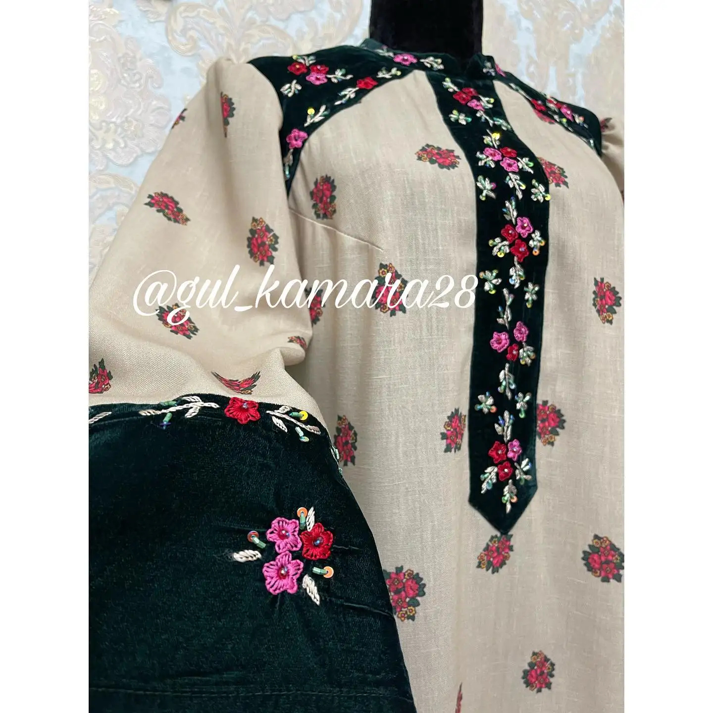 Türkmen fasonlar pombarh fasonlar Fasonlar 2025 fasonlar fason moda modalar Bezen bezen Türkmen fasonlar 2026 Türkmen fasonlar 2025 Türkmen fasonlar 2024 Türkmen fasonlar 2023 turkmenistan türkmenistan turkmen türkmen ashgabat  asgabat aşgabat balkan mary lebap dashoguz dasoguz daşoguz pombarh ponbarhat gulyupek gülýüpek stapel ştapel Gralan Çüýdeşen Abaýa Gadymy Krep Gurultaý 	Keteni Ýüpek Şifon Gipýur Lyon Welwet Atlas Kaşemir Streýç Suzana Ştapel Gülýüpek Pombarh Ýupka Gursakça Aksesuarlar Palto Penjek Okuw eşik Fata Sport eşik Uniforma Nakidka Öýme Şarf kompýuter ýaka ýaglyk Arenda köýnek 2nji el köýnek Taýyn köýnek Matalar Milli lybas milli lybaslar Toý köýnek Toý köýnekler toy koynek toy koynekler gundelik koynekler Gündelik	 
 köýnekler fata koynek Modern taze fason Eskiz koynektm turkmenkoynek türkmenkoynek fason moda moda fasonlar Iş eşik el iş	sada	ýakaly ýakasyz	keşdeli biserli	ýeňli giň nagyşly ýüregi açyk stoýka ýaka ýanly kombinasiýa 	zerli üsti aşak guşakly seçekli gysga ýeňli Lyon, Panbarhat (Pombarh)