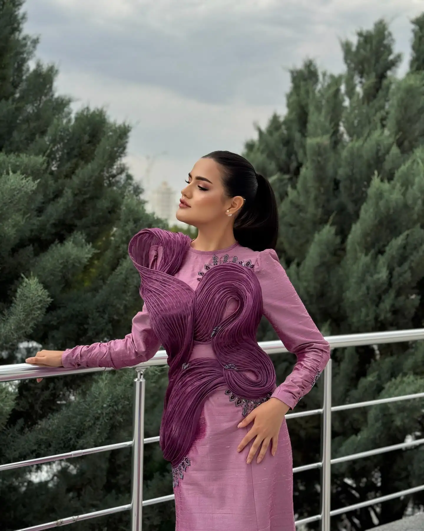 Türkmen fasonlar pombarh fasonlar Fasonlar 2025 fasonlar fason moda modalar Bezen bezen Türkmen fasonlar 2026 Türkmen fasonlar 2025 Türkmen fasonlar 2024 Türkmen fasonlar 2023 turkmenistan türkmenistan turkmen türkmen ashgabat  asgabat aşgabat balkan mary lebap dashoguz dasoguz daşoguz pombarh ponbarhat gulyupek gülýüpek stapel ştapel Gralan Çüýdeşen Abaýa Gadymy Krep Gurultaý 	Keteni Ýüpek Şifon Gipýur Lyon Welwet Atlas Kaşemir Streýç Suzana Ştapel Gülýüpek Pombarh Ýupka Gursakça Aksesuarlar Palto Penjek Okuw eşik Fata Sport eşik Uniforma Nakidka Öýme Şarf kompýuter ýaka ýaglyk Arenda köýnek 2nji el köýnek Taýyn köýnek Matalar Milli lybas milli lybaslar Toý köýnek Toý köýnekler toy koynek toy koynekler gundelik koynekler Gündelik	 
 köýnekler fata koynek Modern taze fason Eskiz koynektm turkmenkoynek türkmenkoynek fason moda moda fasonlar Iş eşik el iş	sada	ýakaly ýakasyz	keşdeli biserli	ýeňli giň nagyşly ýüregi açyk stoýka ýaka ýanly kombinasiýa 	zerli üsti aşak guşakly seçekli gysga ýeňli 