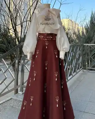 Türkmen fasonlar pombarh fasonlar Fasonlar 2025 fasonlar fason moda modalar Bezen bezen Türkmen fasonlar 2026 Türkmen fasonlar 2025 Türkmen fasonlar 2024 Türkmen fasonlar 2023 turkmenistan türkmenistan turkmen türkmen ashgabat  asgabat aşgabat balkan mary lebap dashoguz dasoguz daşoguz pombarh ponbarhat gulyupek gülýüpek stapel ştapel Gralan Çüýdeşen Abaýa Gadymy Krep Gurultaý 	Keteni Ýüpek Şifon Gipýur Lyon Welwet Atlas Kaşemir Streýç Suzana Ştapel Gülýüpek Pombarh Ýupka Gursakça Aksesuarlar Palto Penjek Okuw eşik Fata Sport eşik Uniforma Nakidka Öýme Şarf kompýuter ýaka ýaglyk Arenda köýnek 2nji el köýnek Taýyn köýnek Matalar Milli lybas milli lybaslar Toý köýnek Toý köýnekler toy koynek toy koynekler gundelik koynekler Gündelik	 
 köýnekler fata koynek Modern taze fason Eskiz koynektm turkmenkoynek türkmenkoynek fason moda moda fasonlar Iş eşik el iş	sada	ýakaly ýakasyz	keşdeli biserli	ýeňli giň nagyşly ýüregi açyk stoýka ýaka ýanly kombinasiýa 	zerli üsti aşak guşakly seçekli gysga ýeňli Şifon Toý köýnek el iş