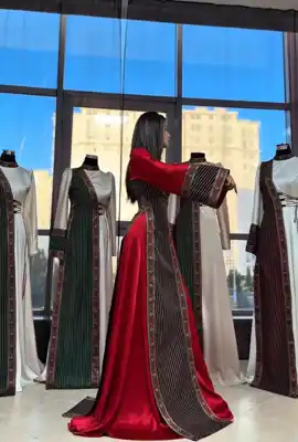 Türkmen fasonlar pombarh fasonlar Fasonlar 2025 fasonlar fason moda modalar Bezen bezen Türkmen fasonlar 2026 Türkmen fasonlar 2025 Türkmen fasonlar 2024 Türkmen fasonlar 2023 turkmenistan türkmenistan turkmen türkmen ashgabat  asgabat aşgabat balkan mary lebap dashoguz dasoguz daşoguz pombarh ponbarhat gulyupek gülýüpek stapel ştapel Gralan Çüýdeşen Abaýa Gadymy Krep Gurultaý 	Keteni Ýüpek Şifon Gipýur Lyon Welwet Atlas Kaşemir Streýç Suzana Ştapel Gülýüpek Pombarh Ýupka Gursakça Aksesuarlar Palto Penjek Okuw eşik Fata Sport eşik Uniforma Nakidka Öýme Şarf kompýuter ýaka ýaglyk Arenda köýnek 2nji el köýnek Taýyn köýnek Matalar Milli lybas milli lybaslar Toý köýnek Toý köýnekler toy koynek toy koynekler gundelik koynekler Gündelik	 
 köýnekler fata koynek Modern taze fason Eskiz koynektm turkmenkoynek türkmenkoynek fason moda moda fasonlar Iş eşik el iş	sada	ýakaly ýakasyz	keşdeli biserli	ýeňli giň nagyşly ýüregi açyk stoýka ýaka ýanly kombinasiýa 	zerli üsti aşak guşakly seçekli gysga ýeňli Keteni Toý köýnek, Modern el iş, ýakasyz, ýeňli, giň, kombinasiýa 17-25, 26-35 Gyzyl yaz, tomus, guyz Taýyn köýnek