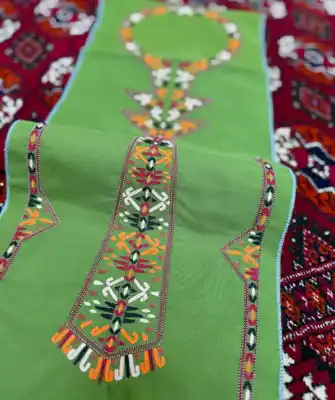 Türkmen fasonlar pombarh fasonlar Fasonlar 2025 fasonlar fason moda modalar Bezen bezen Türkmen fasonlar 2026 Türkmen fasonlar 2025 Türkmen fasonlar 2024 Türkmen fasonlar 2023 turkmenistan türkmenistan turkmen türkmen ashgabat  asgabat aşgabat balkan mary lebap dashoguz dasoguz daşoguz pombarh ponbarhat gulyupek gülýüpek stapel ştapel Gralan Çüýdeşen Abaýa Gadymy Krep Gurultaý 	Keteni Ýüpek Şifon Gipýur Lyon Welwet Atlas Kaşemir Streýç Suzana Ştapel Gülýüpek Pombarh Ýupka Gursakça Aksesuarlar Palto Penjek Okuw eşik Fata Sport eşik Uniforma Nakidka Öýme Şarf kompýuter ýaka ýaglyk Arenda köýnek 2nji el köýnek Taýyn köýnek Matalar Milli lybas milli lybaslar Toý köýnek Toý köýnekler toy koynek toy koynekler gundelik koynekler Gündelik	 
 köýnekler fata koynek Modern taze fason Eskiz koynektm turkmenkoynek türkmenkoynek fason moda moda fasonlar Iş eşik el iş	sada	ýakaly ýakasyz	keşdeli biserli	ýeňli giň nagyşly ýüregi açyk stoýka ýaka ýanly kombinasiýa 	zerli üsti aşak guşakly seçekli gysga ýeňli ýakaly