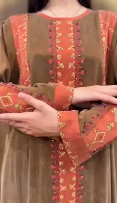 Türkmen fasonlar pombarh fasonlar Fasonlar 2025 fasonlar fason moda modalar Bezen bezen Türkmen fasonlar 2026 Türkmen fasonlar 2025 Türkmen fasonlar 2024 Türkmen fasonlar 2023 turkmenistan türkmenistan turkmen türkmen ashgabat  asgabat aşgabat balkan mary lebap dashoguz dasoguz daşoguz pombarh ponbarhat gulyupek gülýüpek stapel ştapel Gralan Çüýdeşen Abaýa Gadymy Krep Gurultaý 	Keteni Ýüpek Şifon Gipýur Lyon Welwet Atlas Kaşemir Streýç Suzana Ştapel Gülýüpek Pombarh Ýupka Gursakça Aksesuarlar Palto Penjek Okuw eşik Fata Sport eşik Uniforma Nakidka Öýme Şarf kompýuter ýaka ýaglyk Arenda köýnek 2nji el köýnek Taýyn köýnek Matalar Milli lybas milli lybaslar Toý köýnek Toý köýnekler toy koynek toy koynekler gundelik koynekler Gündelik	 
 köýnekler fata koynek Modern taze fason Eskiz koynektm turkmenkoynek türkmenkoynek fason moda moda fasonlar Iş eşik el iş	sada	ýakaly ýakasyz	keşdeli biserli	ýeňli giň nagyşly ýüregi açyk stoýka ýaka ýanly kombinasiýa 	zerli üsti aşak guşakly seçekli gysga ýeňli Ýüpek, Gülýüpek Toý köýnek el iş, keşdeli, ýakaly, biserli, ýeňli, giň, nagyşly 17-25, 26-35, 35+ Gyzyl, Goňur yaz, tomus