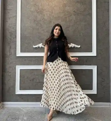 Türkmen fasonlar pombarh fasonlar Fasonlar 2025 fasonlar fason moda modalar Bezen bezen Türkmen fasonlar 2026 Türkmen fasonlar 2025 Türkmen fasonlar 2024 Türkmen fasonlar 2023 turkmenistan türkmenistan turkmen türkmen ashgabat  asgabat aşgabat balkan mary lebap dashoguz dasoguz daşoguz pombarh ponbarhat gulyupek gülýüpek stapel ştapel Gralan Çüýdeşen Abaýa Gadymy Krep Gurultaý 	Keteni Ýüpek Şifon Gipýur Lyon Welwet Atlas Kaşemir Streýç Suzana Ştapel Gülýüpek Pombarh Ýupka Gursakça Aksesuarlar Palto Penjek Okuw eşik Fata Sport eşik Uniforma Nakidka Öýme Şarf kompýuter ýaka ýaglyk Arenda köýnek 2nji el köýnek Taýyn köýnek Matalar Milli lybas milli lybaslar Toý köýnek Toý köýnekler toy koynek toy koynekler gundelik koynekler Gündelik	 
 köýnekler fata koynek Modern taze fason Eskiz koynektm turkmenkoynek türkmenkoynek fason moda moda fasonlar Iş eşik el iş	sada	ýakaly ýakasyz	keşdeli biserli	ýeňli giň nagyşly ýüregi açyk stoýka ýaka ýanly kombinasiýa 	zerli üsti aşak guşakly seçekli gysga ýeňli Şifon    Gara, Bežewyý