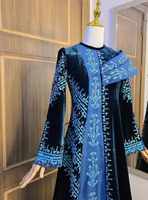 Türkmen fasonlar pombarh fasonlar Fasonlar 2025 fasonlar fason moda modalar Bezen bezen Türkmen fasonlar 2026 Türkmen fasonlar 2025 Türkmen fasonlar 2024 Türkmen fasonlar 2023 turkmenistan türkmenistan turkmen türkmen ashgabat  asgabat aşgabat balkan mary lebap dashoguz dasoguz daşoguz pombarh ponbarhat gulyupek gülýüpek stapel ştapel Gralan Çüýdeşen Abaýa Gadymy Krep Gurultaý 	Keteni Ýüpek Şifon Gipýur Lyon Welwet Atlas Kaşemir Streýç Suzana Ştapel Gülýüpek Pombarh Ýupka Gursakça Aksesuarlar Palto Penjek Okuw eşik Fata Sport eşik Uniforma Nakidka Öýme Şarf kompýuter ýaka ýaglyk Arenda köýnek 2nji el köýnek Taýyn köýnek Matalar Milli lybas milli lybaslar Toý köýnek Toý köýnekler toy koynek toy koynekler gundelik koynekler Gündelik	 
 köýnekler fata koynek Modern taze fason Eskiz koynektm turkmenkoynek türkmenkoynek fason moda moda fasonlar Iş eşik el iş	sada	ýakaly ýakasyz	keşdeli biserli	ýeňli giň nagyşly ýüregi açyk stoýka ýaka ýanly kombinasiýa 	zerli üsti aşak guşakly seçekli gysga ýeňli Tulky Toý köýnek keşdeli, ýakasyz, ýanly, ýeňli, giň, nagyşly 26-35 Benewşe, Goýy-gök yaz, guyz, gysh