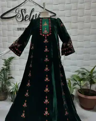 Türkmen fasonlar pombarh fasonlar Fasonlar 2025 fasonlar fason moda modalar Bezen bezen Türkmen fasonlar 2026 Türkmen fasonlar 2025 Türkmen fasonlar 2024 Türkmen fasonlar 2023 turkmenistan türkmenistan turkmen türkmen ashgabat  asgabat aşgabat balkan mary lebap dashoguz dasoguz daşoguz pombarh ponbarhat gulyupek gülýüpek stapel ştapel Gralan Çüýdeşen Abaýa Gadymy Krep Gurultaý 	Keteni Ýüpek Şifon Gipýur Lyon Welwet Atlas Kaşemir Streýç Suzana Ştapel Gülýüpek Pombarh Ýupka Gursakça Aksesuarlar Palto Penjek Okuw eşik Fata Sport eşik Uniforma Nakidka Öýme Şarf kompýuter ýaka ýaglyk Arenda köýnek 2nji el köýnek Taýyn köýnek Matalar Milli lybas milli lybaslar Toý köýnek Toý köýnekler toy koynek toy koynekler gundelik koynekler Gündelik	 
 köýnekler fata koynek Modern taze fason Eskiz koynektm turkmenkoynek türkmenkoynek fason moda moda fasonlar Iş eşik el iş	sada	ýakaly ýakasyz	keşdeli biserli	ýeňli giň nagyşly ýüregi açyk stoýka ýaka ýanly kombinasiýa 	zerli üsti aşak guşakly seçekli gysga ýeňli Panbarhat (Pombarh) Toý köýnek el iş, ýakaly, biserli  Goýy-ýaşyl