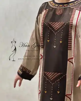 Türkmen fasonlar pombarh fasonlar Fasonlar 2025 fasonlar fason moda modalar Bezen bezen Türkmen fasonlar 2026 Türkmen fasonlar 2025 Türkmen fasonlar 2024 Türkmen fasonlar 2023 turkmenistan türkmenistan turkmen türkmen ashgabat  asgabat aşgabat balkan mary lebap dashoguz dasoguz daşoguz pombarh ponbarhat gulyupek gülýüpek stapel ştapel Gralan Çüýdeşen Abaýa Gadymy Krep Gurultaý 	Keteni Ýüpek Şifon Gipýur Lyon Welwet Atlas Kaşemir Streýç Suzana Ştapel Gülýüpek Pombarh Ýupka Gursakça Aksesuarlar Palto Penjek Okuw eşik Fata Sport eşik Uniforma Nakidka Öýme Şarf kompýuter ýaka ýaglyk Arenda köýnek 2nji el köýnek Taýyn köýnek Matalar Milli lybas milli lybaslar Toý köýnek Toý köýnekler toy koynek toy koynekler gundelik koynekler Gündelik	 
 köýnekler fata koynek Modern taze fason Eskiz koynektm turkmenkoynek türkmenkoynek fason moda moda fasonlar Iş eşik el iş	sada	ýakaly ýakasyz	keşdeli biserli	ýeňli giň nagyşly ýüregi açyk stoýka ýaka ýanly kombinasiýa 	zerli üsti aşak guşakly seçekli gysga ýeňli Gülýüpek Toý köýnek el iş, ýakasyz  Bežewyý, Goýy-goňur