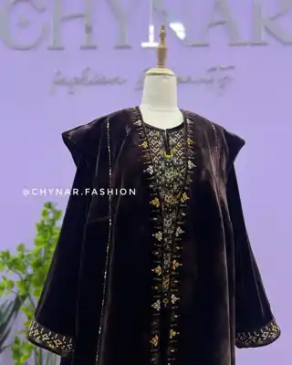 Türkmen fasonlar pombarh fasonlar Fasonlar 2025 fasonlar fason moda modalar Bezen bezen Türkmen fasonlar 2026 Türkmen fasonlar 2025 Türkmen fasonlar 2024 Türkmen fasonlar 2023 turkmenistan türkmenistan turkmen türkmen ashgabat  asgabat aşgabat balkan mary lebap dashoguz dasoguz daşoguz pombarh ponbarhat gulyupek gülýüpek stapel ştapel Gralan Çüýdeşen Abaýa Gadymy Krep Gurultaý 	Keteni Ýüpek Şifon Gipýur Lyon Welwet Atlas Kaşemir Streýç Suzana Ştapel Gülýüpek Pombarh Ýupka Gursakça Aksesuarlar Palto Penjek Okuw eşik Fata Sport eşik Uniforma Nakidka Öýme Şarf kompýuter ýaka ýaglyk Arenda köýnek 2nji el köýnek Taýyn köýnek Matalar Milli lybas milli lybaslar Toý köýnek Toý köýnekler toy koynek toy koynekler gundelik koynekler Gündelik	 
 köýnekler fata koynek Modern taze fason Eskiz koynektm turkmenkoynek türkmenkoynek fason moda moda fasonlar Iş eşik el iş	sada	ýakaly ýakasyz	keşdeli biserli	ýeňli giň nagyşly ýüregi açyk stoýka ýaka ýanly kombinasiýa 	zerli üsti aşak guşakly seçekli gysga ýeňli Panbarhat (Pombarh) Toý köýnek el iş, keşdeli, ýakaly, ýüregi açyk, ýeňli, nagyşly 17-25, 26-35 Goýy-goňur