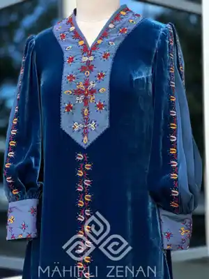 Türkmen fasonlar pombarh fasonlar Fasonlar 2025 fasonlar fason moda modalar Bezen bezen Türkmen fasonlar 2026 Türkmen fasonlar 2025 Türkmen fasonlar 2024 Türkmen fasonlar 2023 turkmenistan türkmenistan turkmen türkmen ashgabat  asgabat aşgabat balkan mary lebap dashoguz dasoguz daşoguz pombarh ponbarhat gulyupek gülýüpek stapel ştapel Gralan Çüýdeşen Abaýa Gadymy Krep Gurultaý 	Keteni Ýüpek Şifon Gipýur Lyon Welwet Atlas Kaşemir Streýç Suzana Ştapel Gülýüpek Pombarh Ýupka Gursakça Aksesuarlar Palto Penjek Okuw eşik Fata Sport eşik Uniforma Nakidka Öýme Şarf kompýuter ýaka ýaglyk Arenda köýnek 2nji el köýnek Taýyn köýnek Matalar Milli lybas milli lybaslar Toý köýnek Toý köýnekler toy koynek toy koynekler gundelik koynekler Gündelik	 
 köýnekler fata koynek Modern taze fason Eskiz koynektm turkmenkoynek türkmenkoynek fason moda moda fasonlar Iş eşik el iş	sada	ýakaly ýakasyz	keşdeli biserli	ýeňli giň nagyşly ýüregi açyk stoýka ýaka ýanly kombinasiýa 	zerli üsti aşak guşakly seçekli gysga ýeňli Keteni, Panbarhat (Pombarh)  el iş, biserli  Bežewyý, Gök, Gyzyl, Mämişi, Goýy-gök